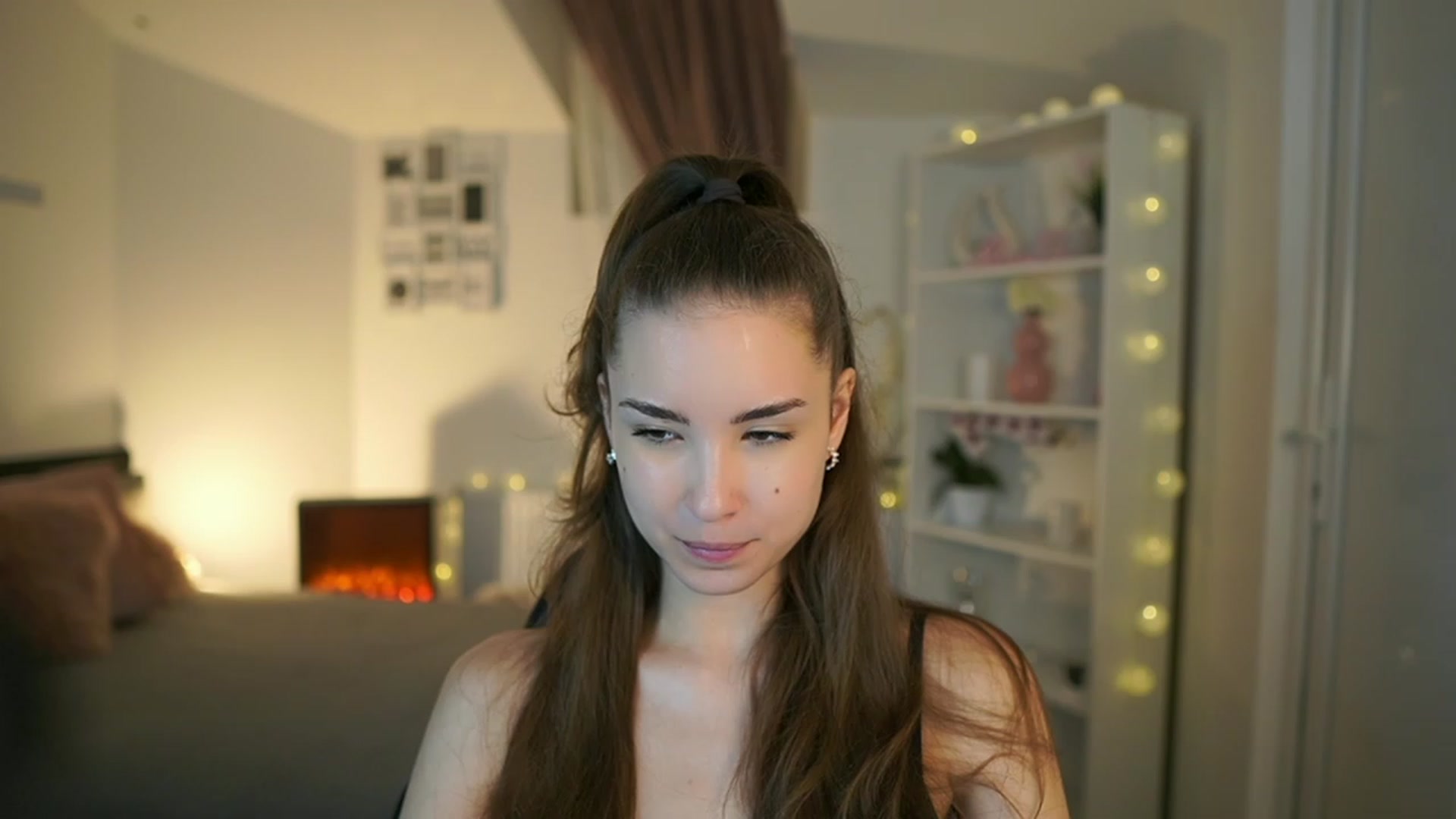 Gallery image thumbnail from Shy_jane's myfreecams stream on, 06/08/2023, 11:06 image 14 of 20