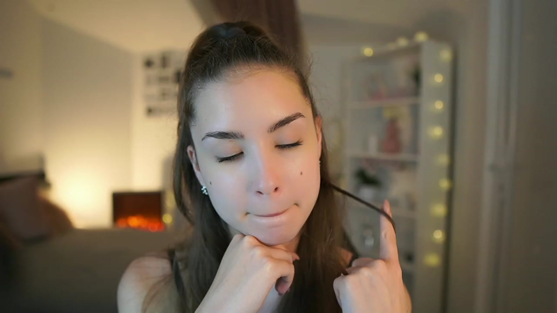Gallery image thumbnail from Shy_jane's myfreecams stream on, 06/08/2023, 14:59 image 13 of 20