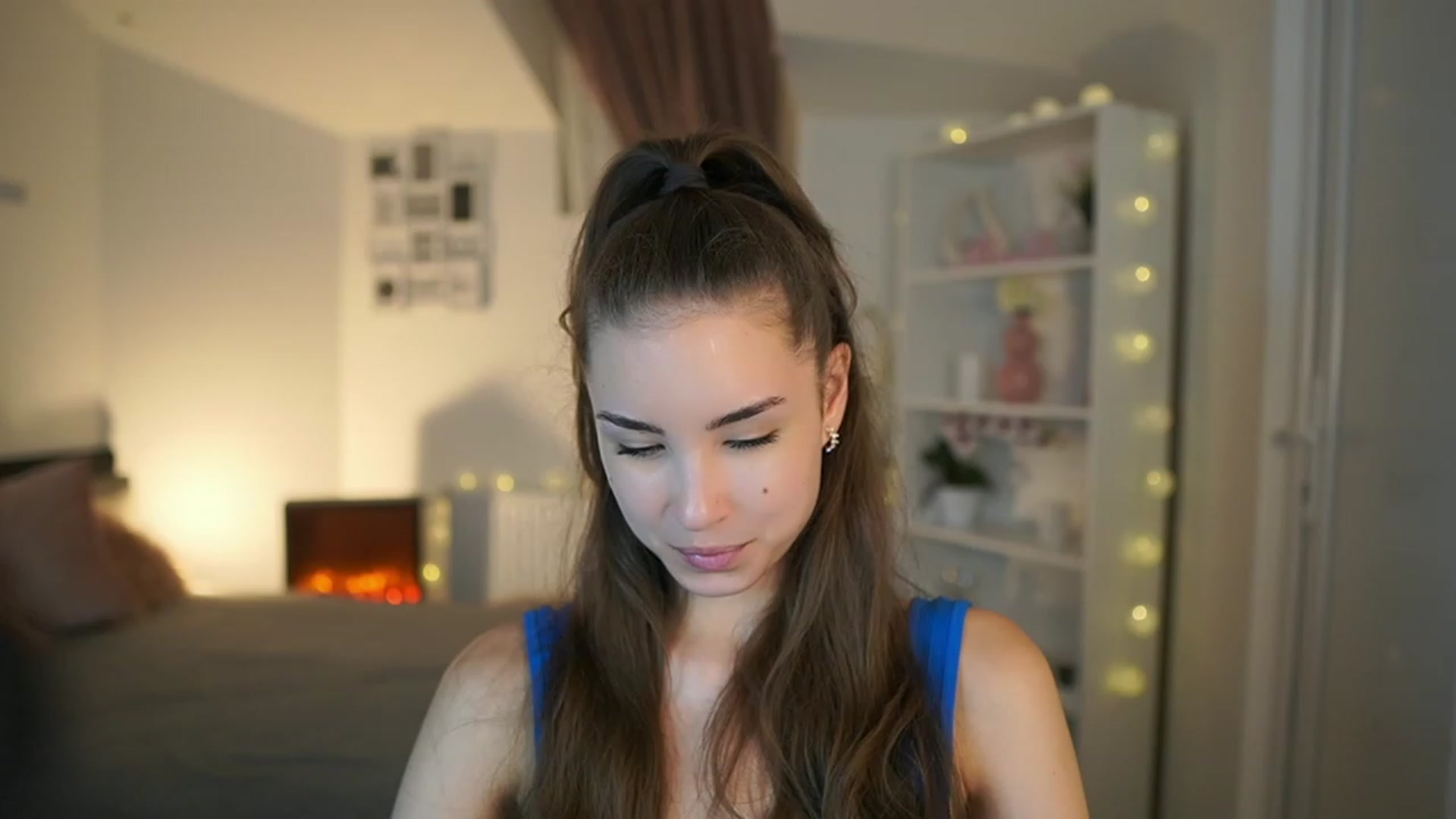 Gallery image thumbnail from Shy_jane's myfreecams stream on, 06/08/2023, 15:23 image 15 of 20