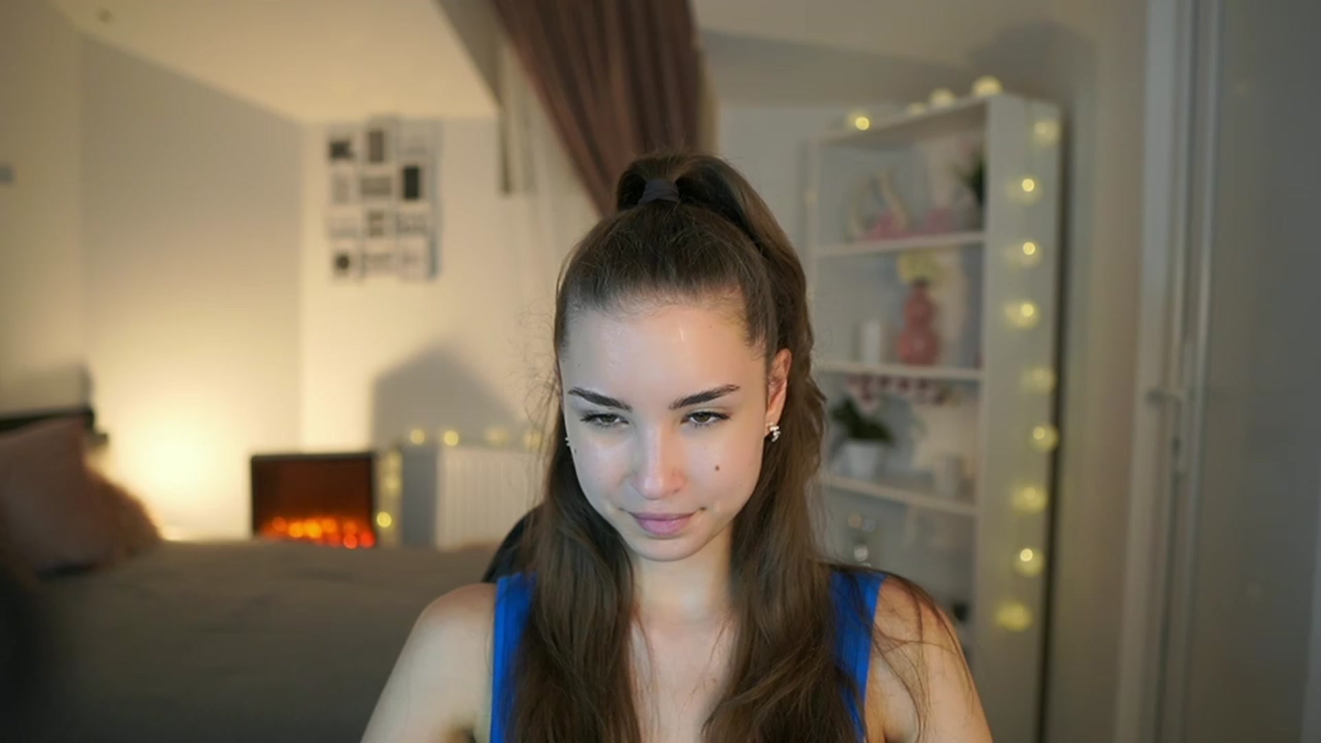 Gallery image thumbnail from Shy_jane's myfreecams stream on, 06/08/2023, 17:27 image 5 of 20