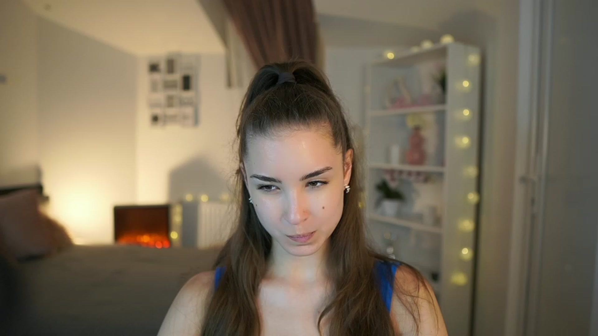 Gallery image thumbnail from Shy_jane's myfreecams stream on, 06/08/2023, 17:27 image 2 of 20