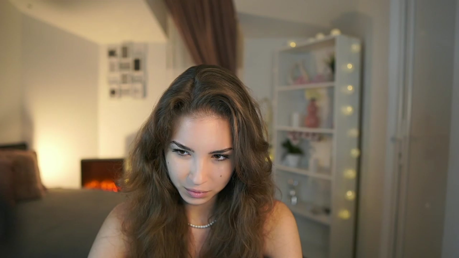Gallery image thumbnail from Shy_jane's myfreecams stream on, 06/11/2023, 09:06 image 5 of 20