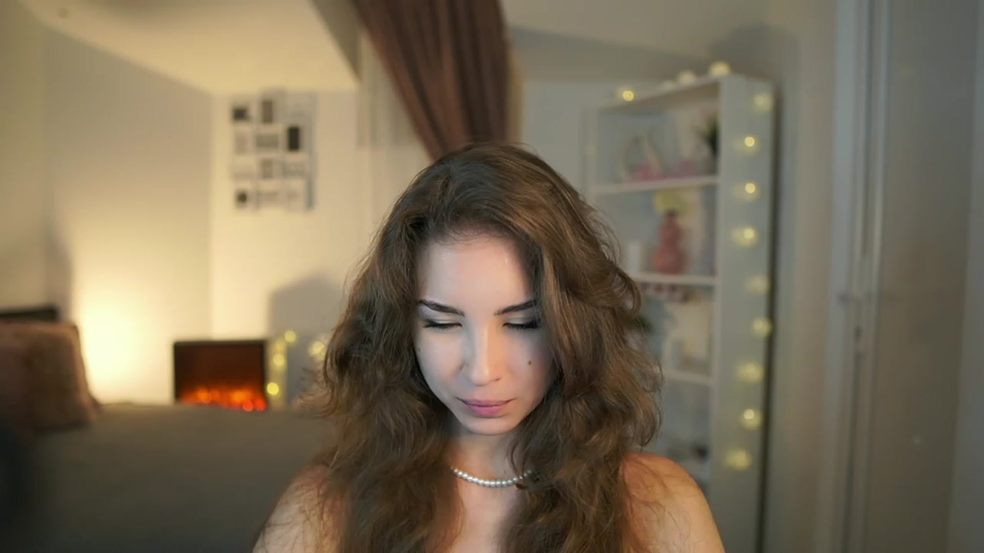 Gallery image thumbnail from Shy_jane's myfreecams stream on, 06/11/2023, 09:06 image 17 of 20
