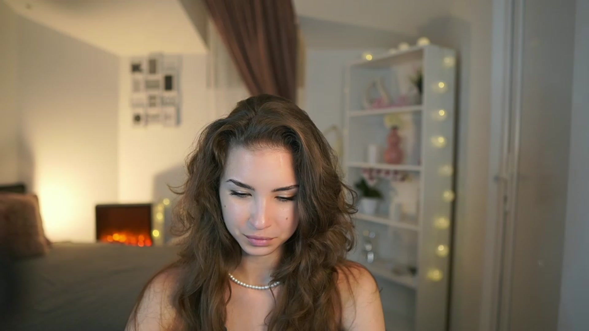 Gallery image thumbnail from Shy_jane's myfreecams stream on, 06/11/2023, 13:25 image 2 of 20