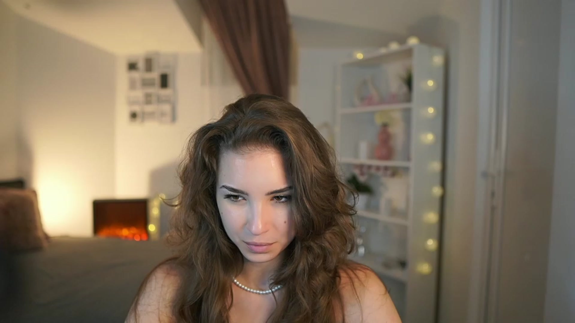 Gallery image thumbnail from Shy_jane's myfreecams stream on, 06/11/2023, 13:25 image 3 of 20