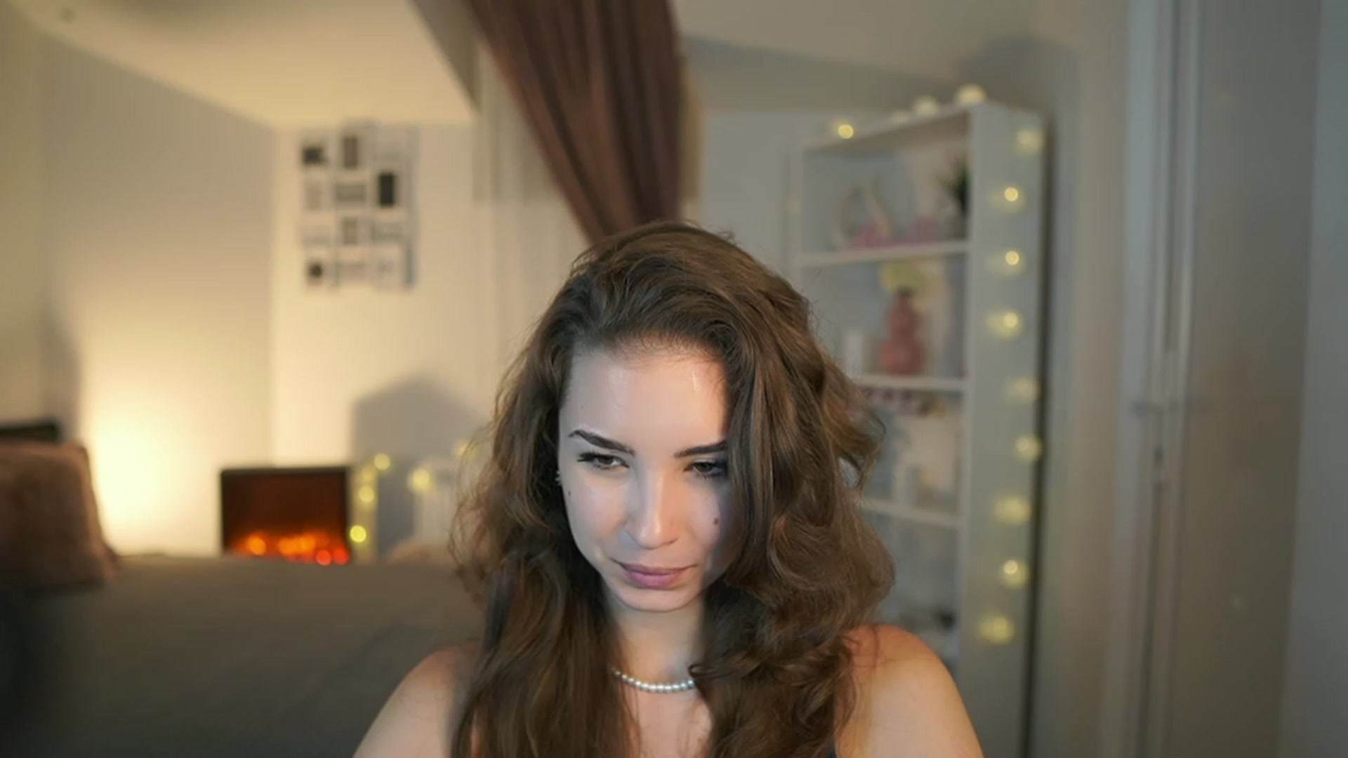 Gallery image thumbnail from Shy_jane's myfreecams stream on, 06/11/2023, 15:01 image 7 of 20