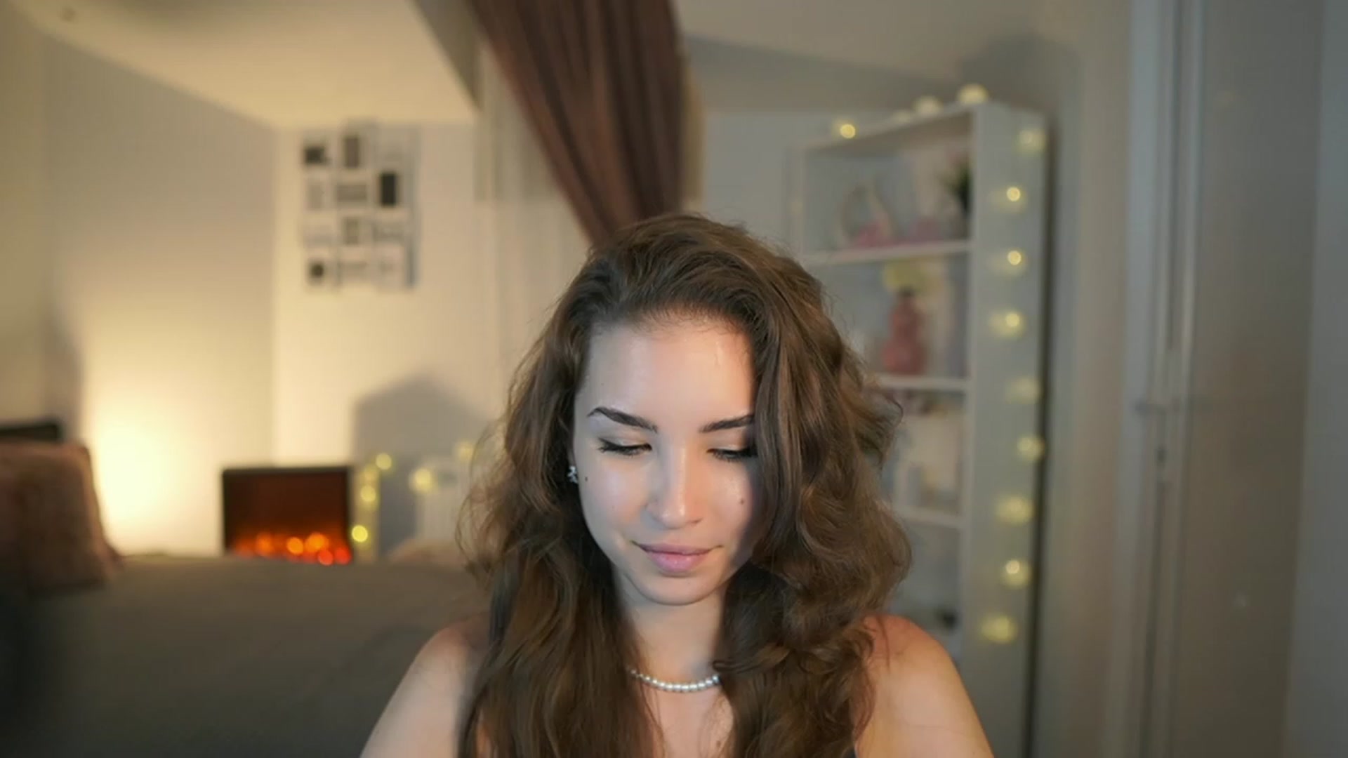 Gallery image thumbnail from Shy_jane's myfreecams stream on, 06/11/2023, 15:01 image 6 of 20
