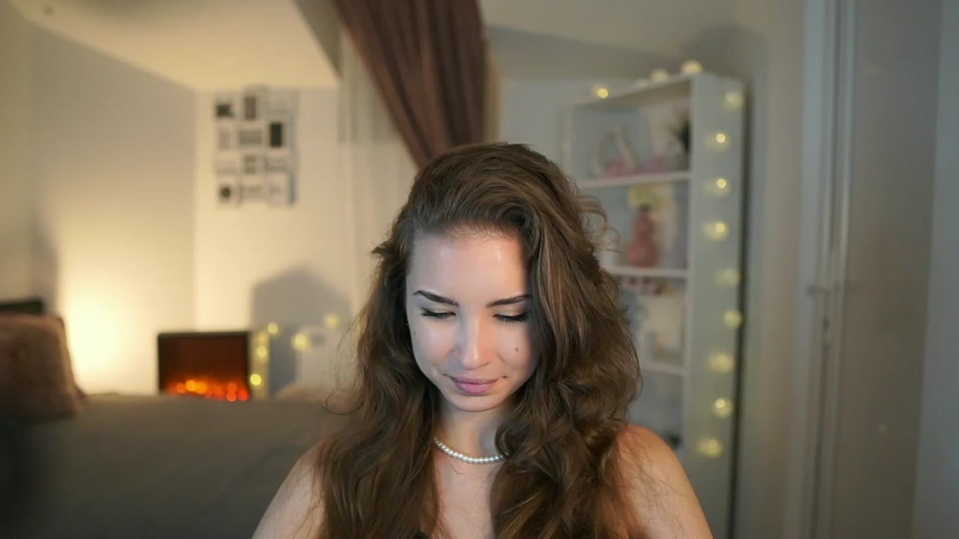 Gallery image thumbnail from Shy_jane's myfreecams stream on, 06/11/2023, 15:01 image 14 of 20