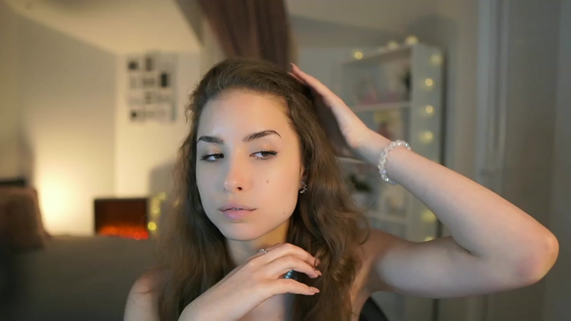 Gallery image thumbnail from Shy_jane's myfreecams stream on, 06/11/2023, 15:01 image 3 of 20