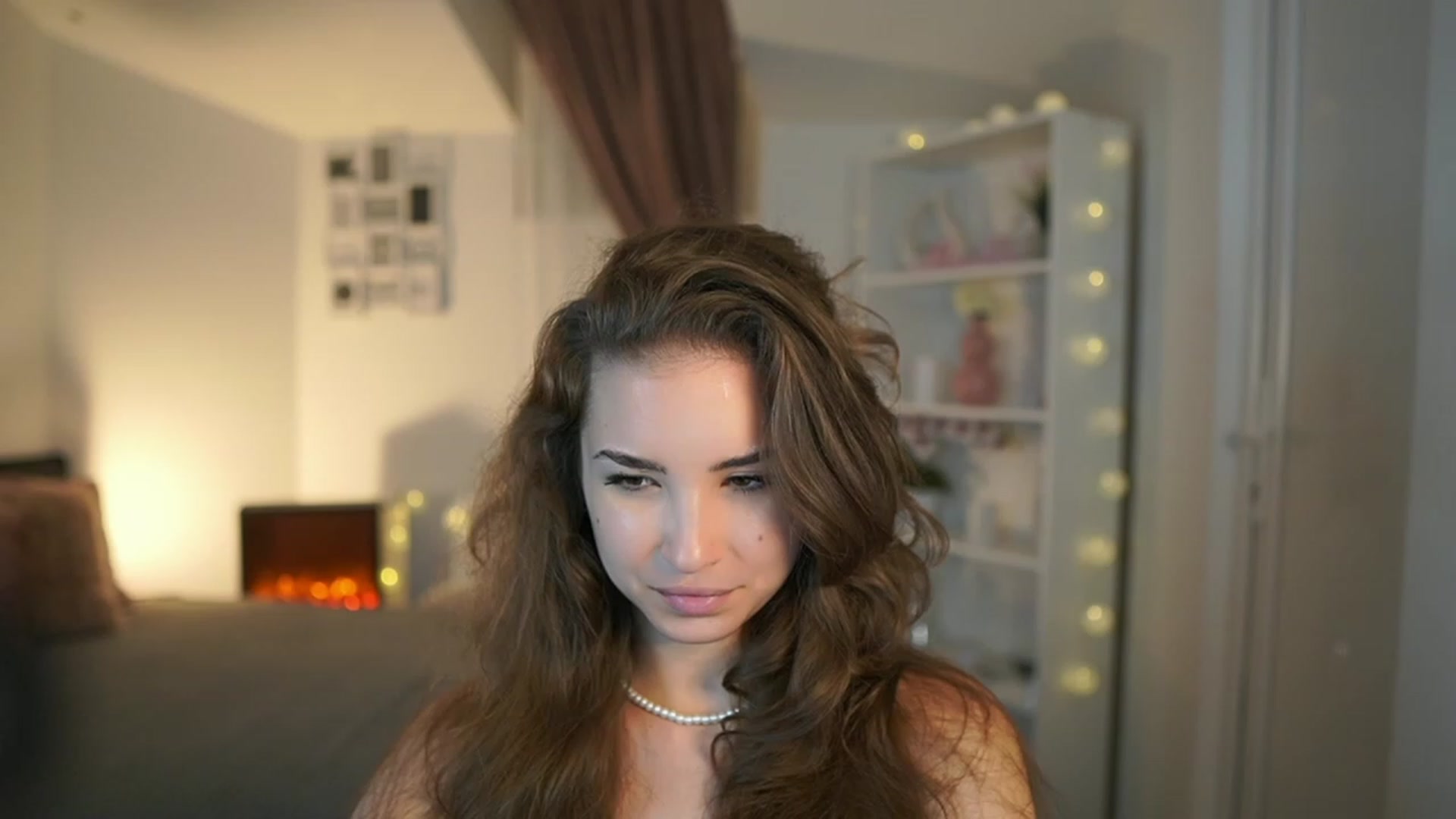 Gallery image thumbnail from Shy_jane's myfreecams stream on, 06/11/2023, 15:01 image 18 of 20
