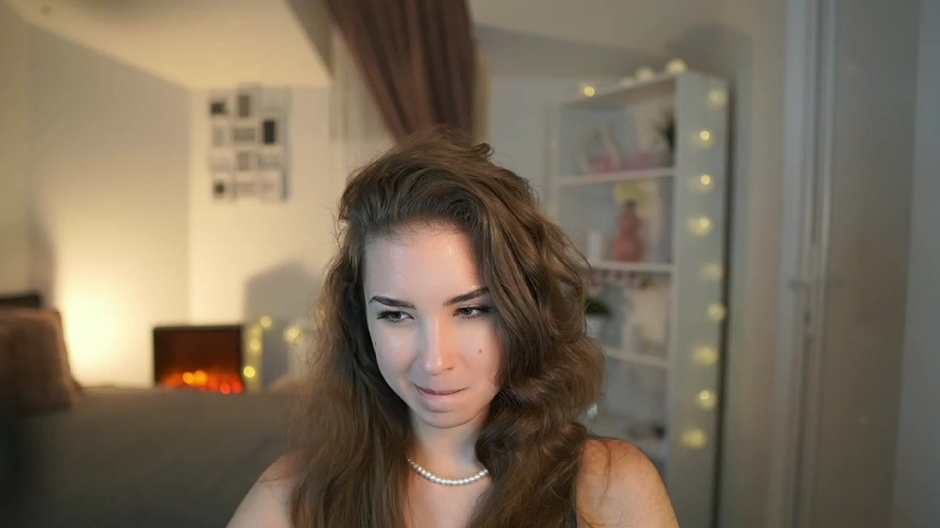Gallery image thumbnail from Shy_jane's myfreecams stream on, 06/11/2023, 15:01 image 2 of 20