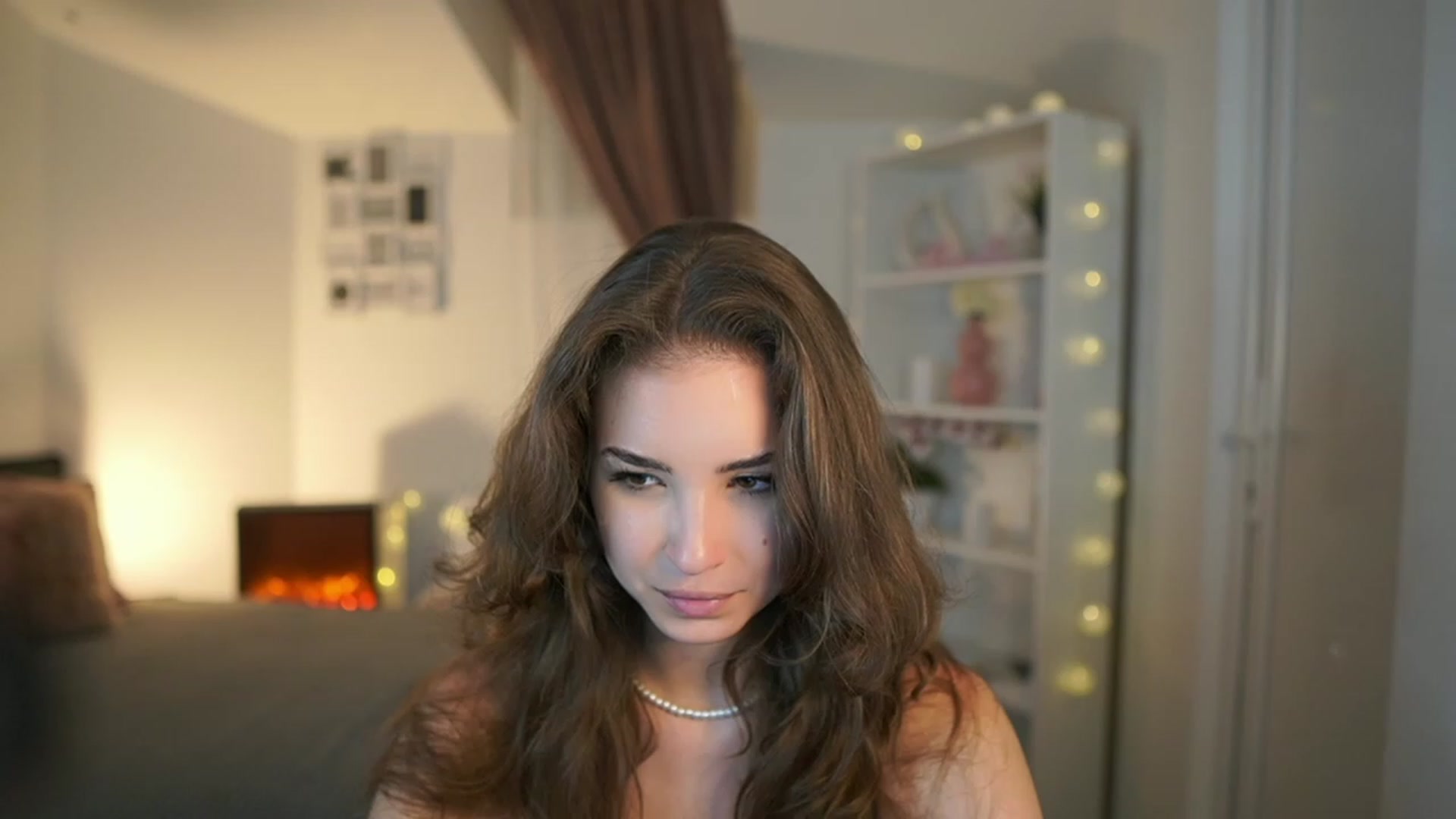 Gallery image thumbnail from Shy_jane's myfreecams stream on, 06/11/2023, 15:54 image 5 of 20