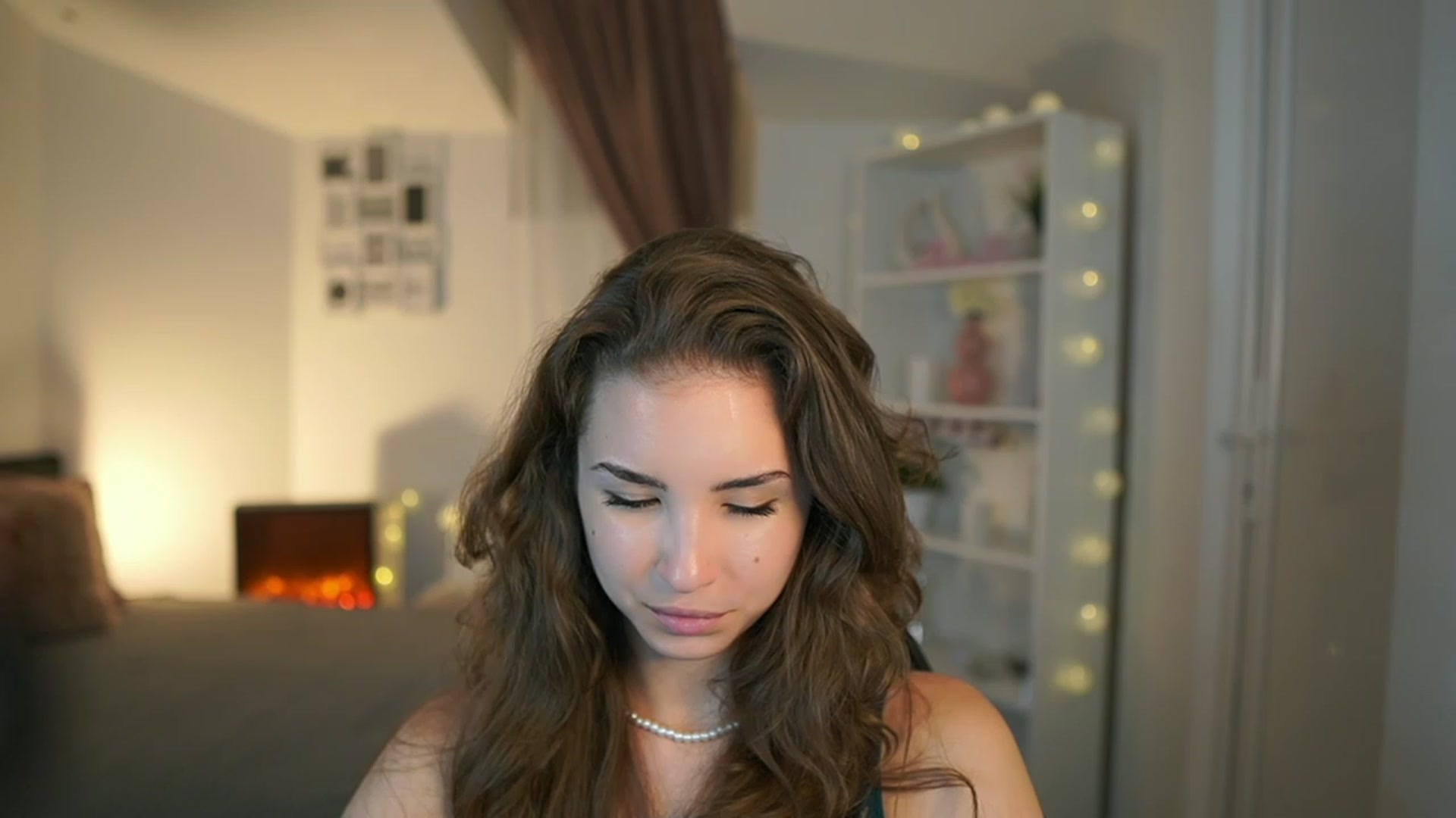 Gallery image thumbnail from Shy_jane's myfreecams stream on, 06/11/2023, 16:36 image 7 of 20