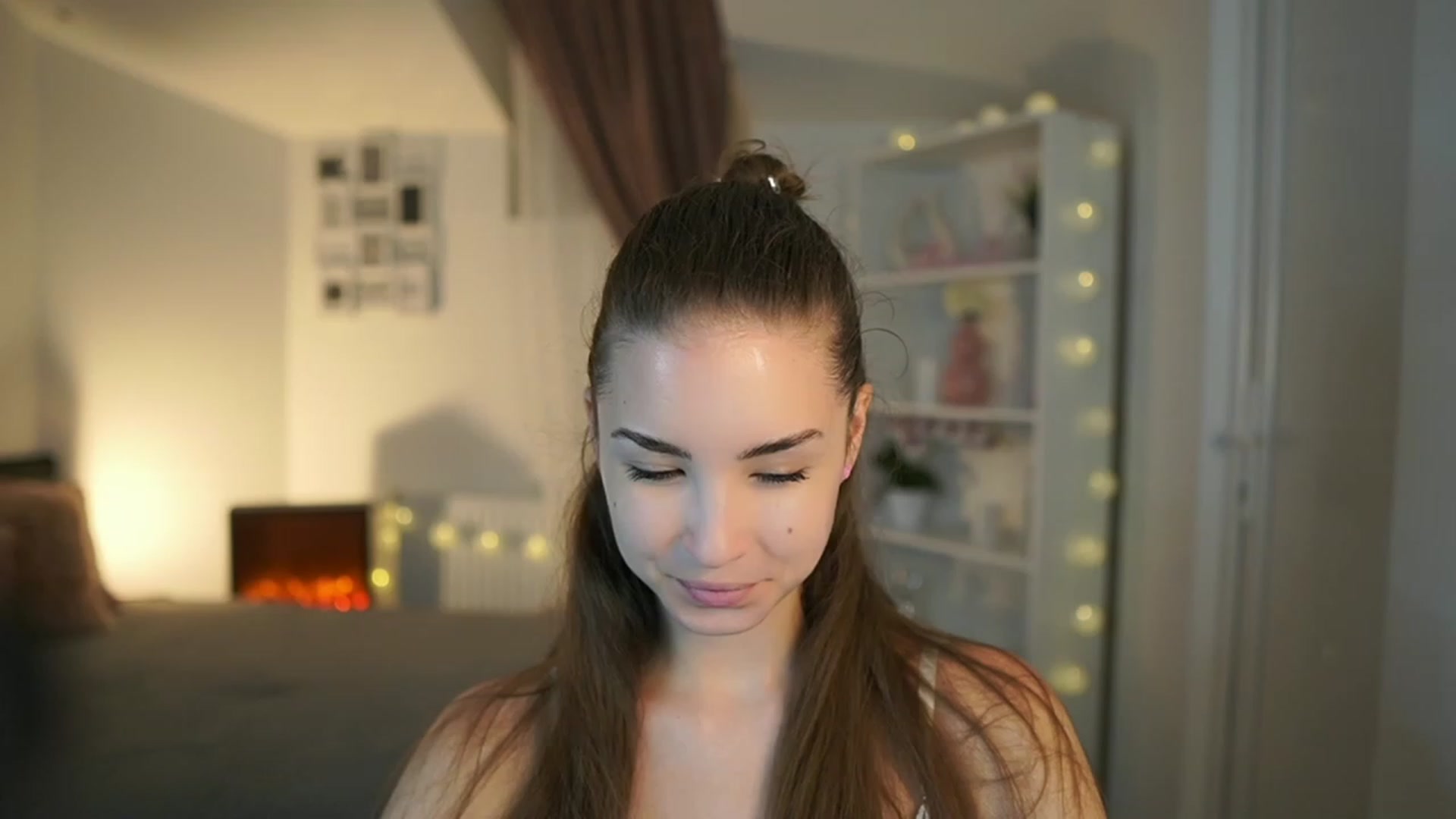 Gallery image thumbnail from Shy_jane's myfreecams stream on, 06/13/2023, 10:52 image 19 of 20