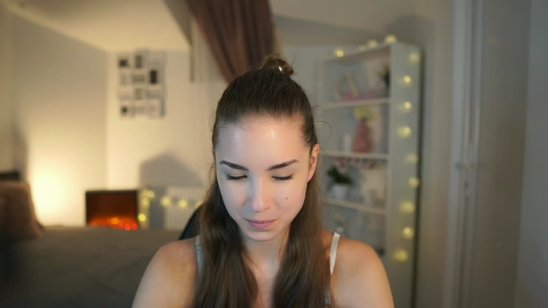 Gallery image thumbnail from Shy_jane's myfreecams stream on, 06/13/2023, 11:53 image 16 of 20