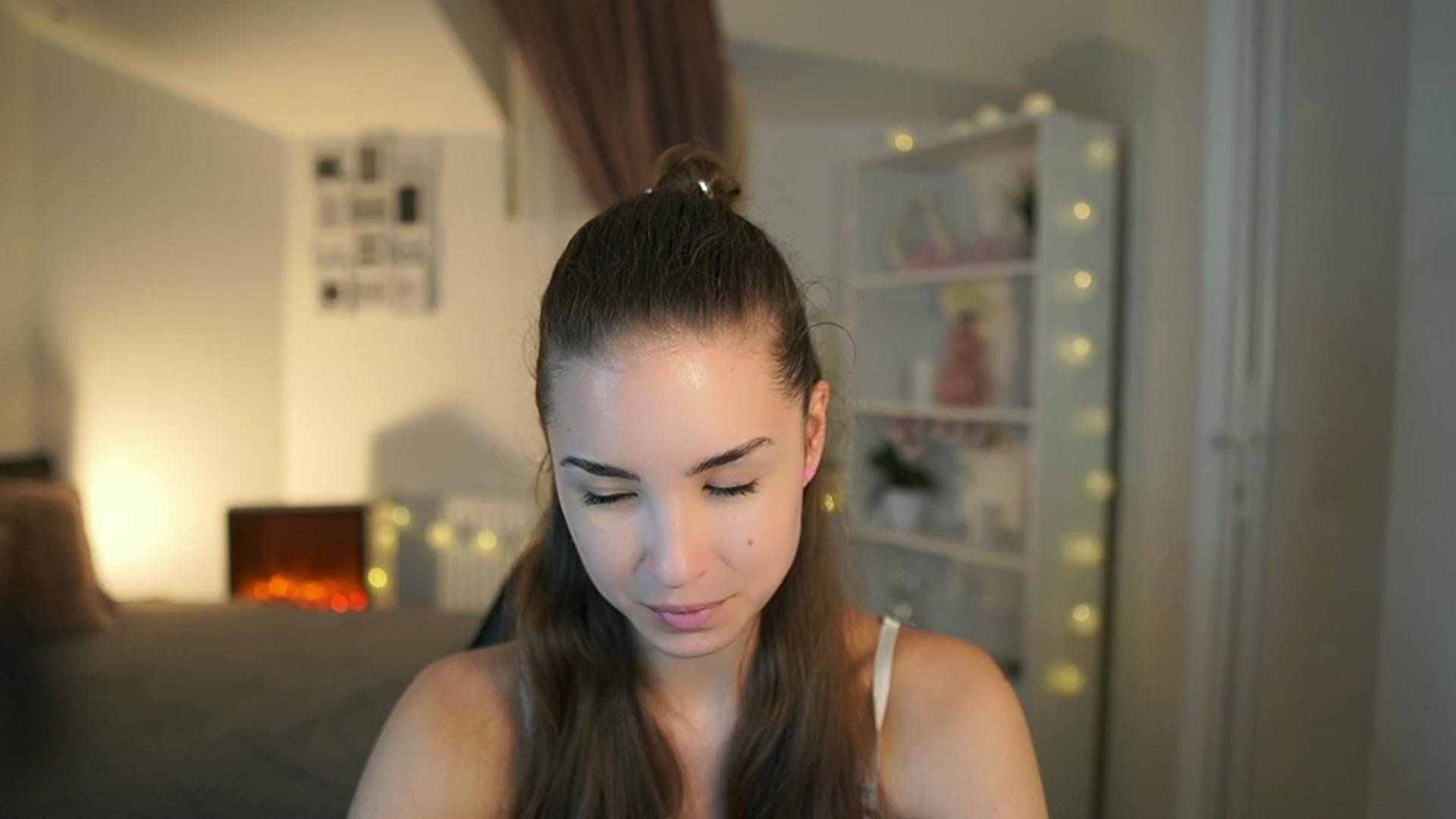 Gallery image thumbnail from Shy_jane's myfreecams stream on, 06/13/2023, 11:53 image 19 of 20