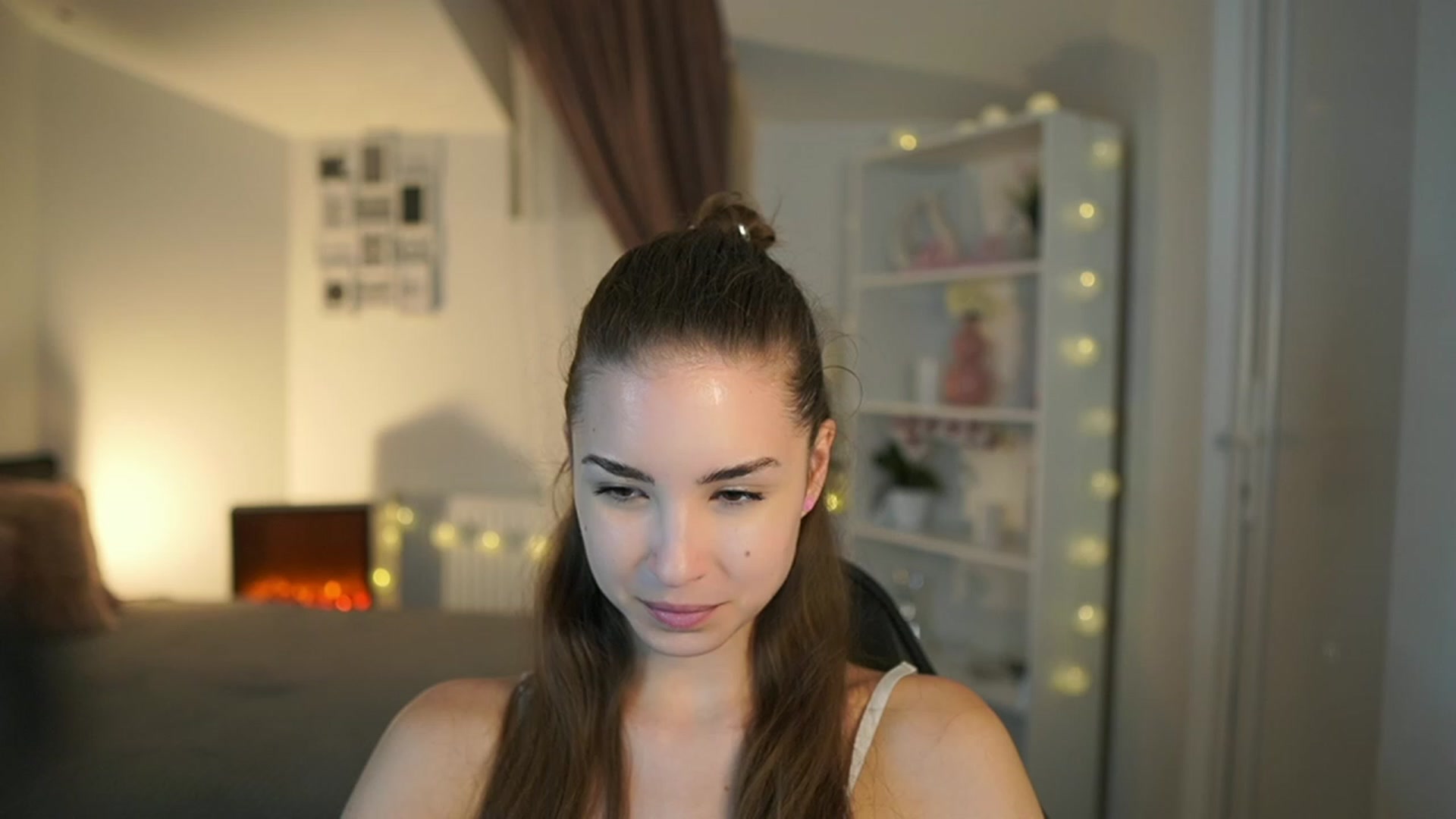 Gallery image thumbnail from Shy_jane's myfreecams stream on, 06/13/2023, 11:53 image 7 of 20