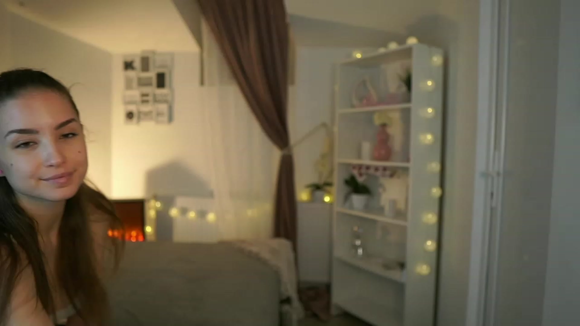 Gallery image thumbnail from Shy_jane's myfreecams stream on, 06/13/2023, 16:12 image 15 of 20