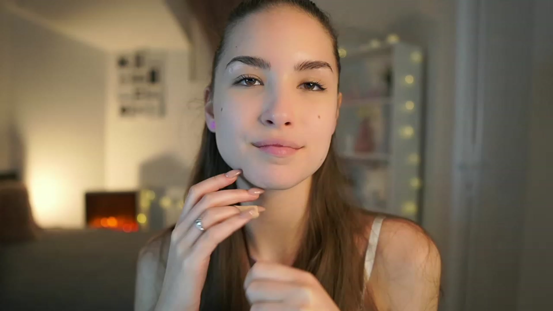 Gallery image thumbnail from Shy_jane's myfreecams stream on, 06/13/2023, 16:12 image 1 of 20