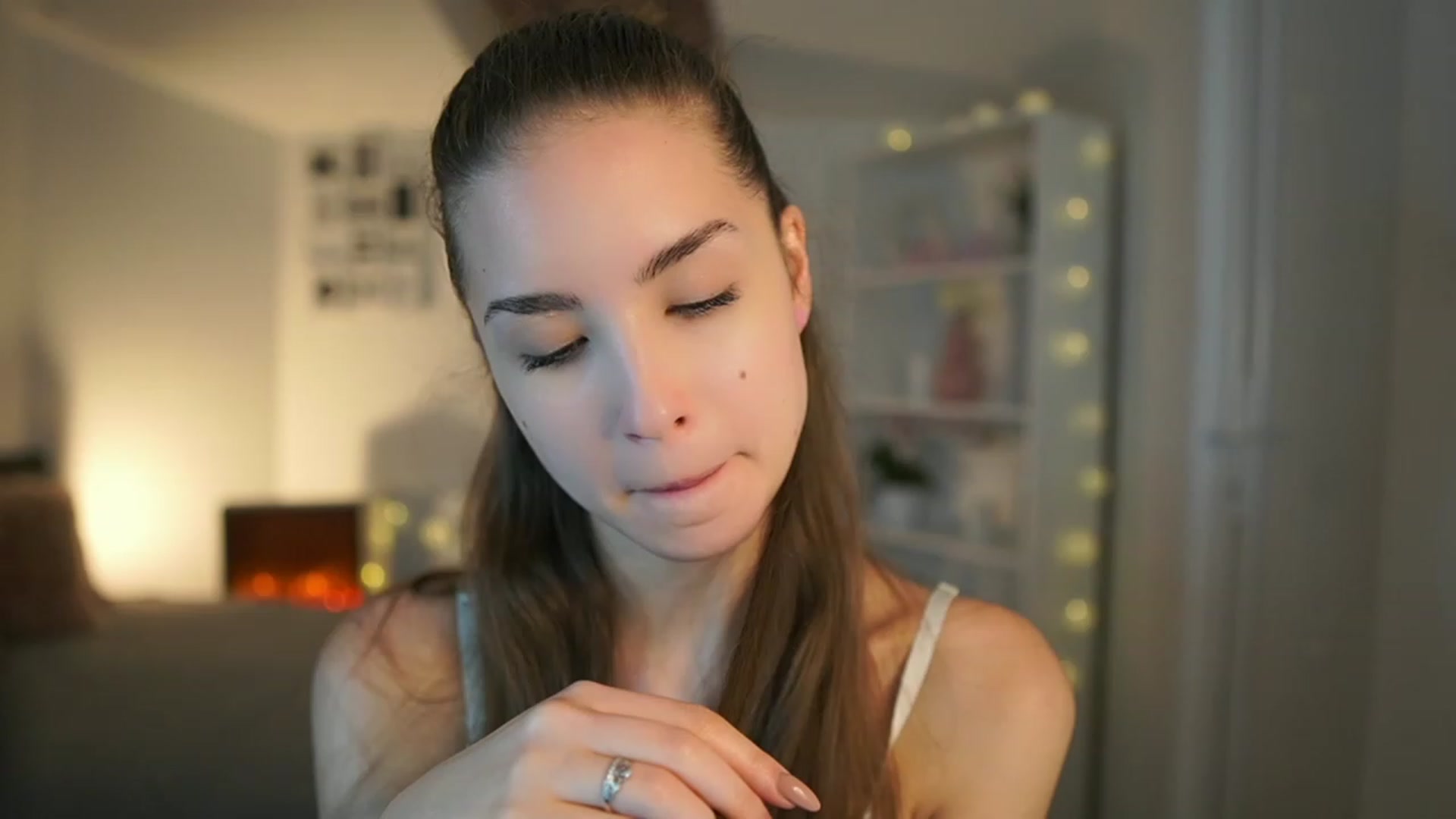 Gallery image thumbnail from Shy_jane's myfreecams stream on, 06/13/2023, 16:12 image 4 of 20