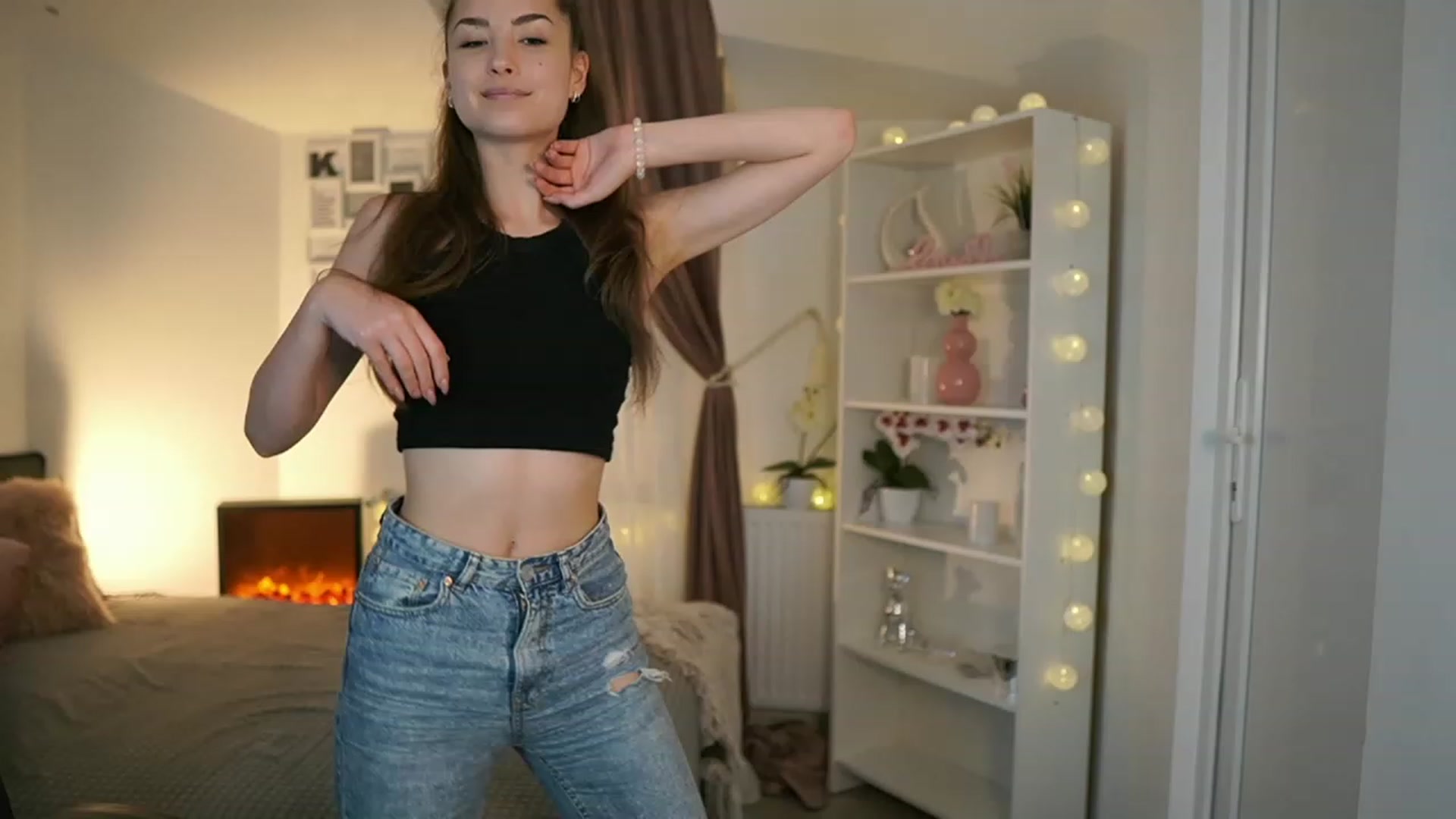 Gallery image thumbnail from Shy_jane's myfreecams stream on, 06/16/2023, 11:09 image 17 of 20