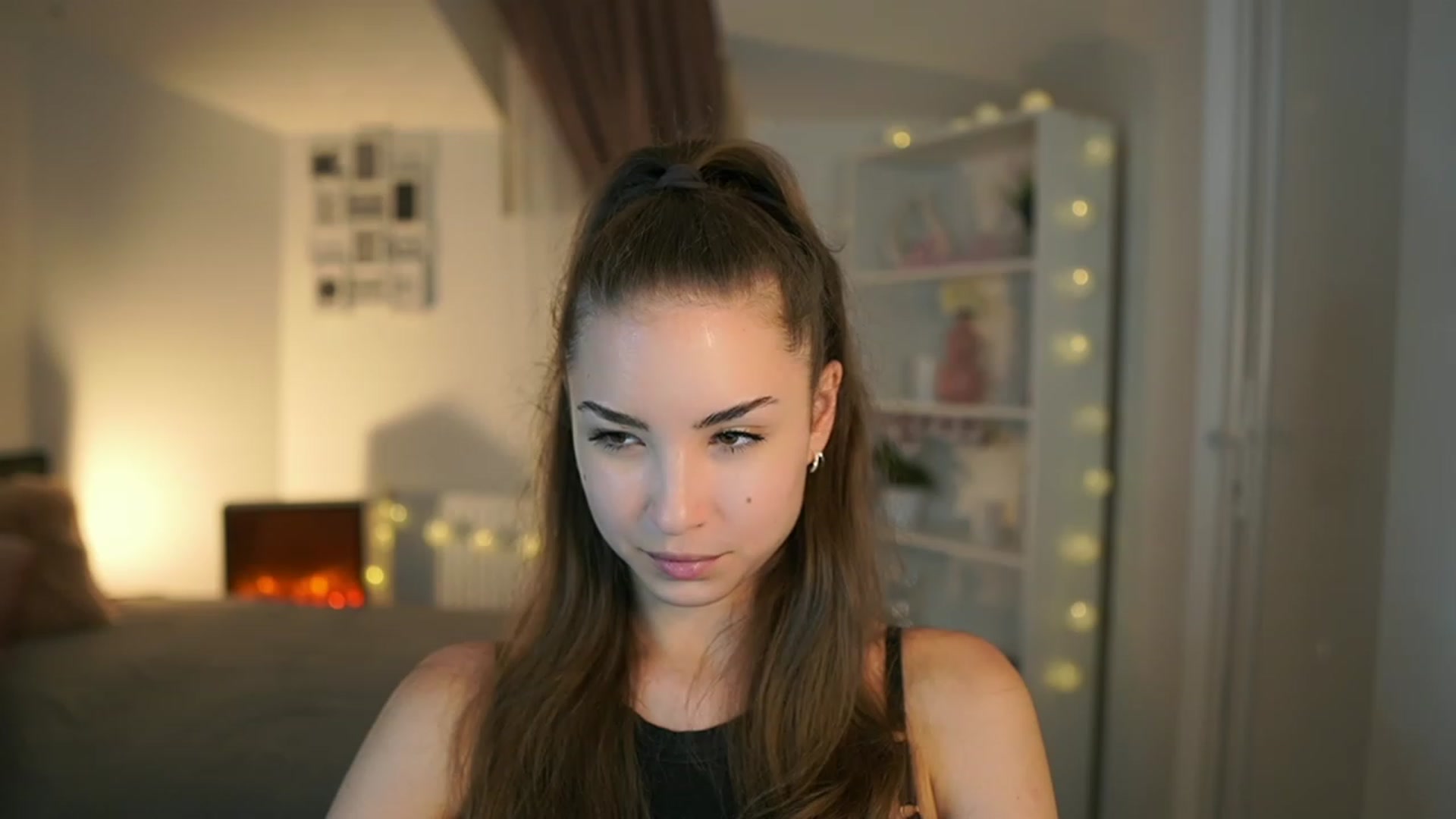 Gallery image thumbnail from Shy_jane's myfreecams stream on, 06/16/2023, 11:09 image 14 of 20