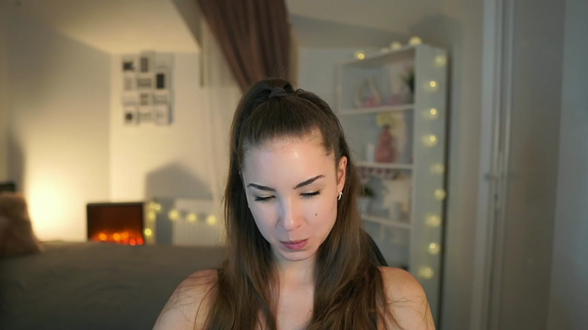 Gallery image thumbnail from Shy_jane's myfreecams stream on, 06/16/2023, 12:08 image 18 of 20