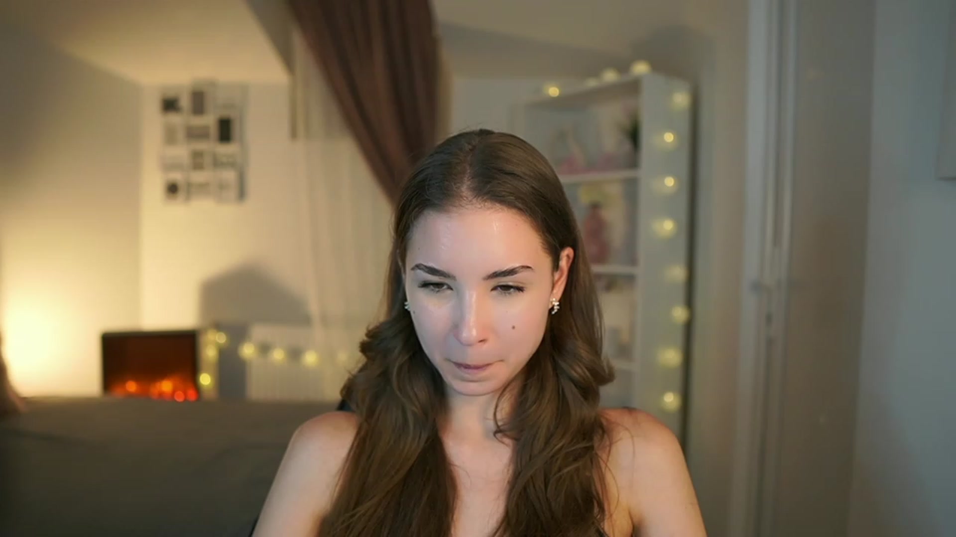 Gallery image thumbnail from Shy_jane's myfreecams stream on, 06/18/2023, 13:57 image 3 of 20
