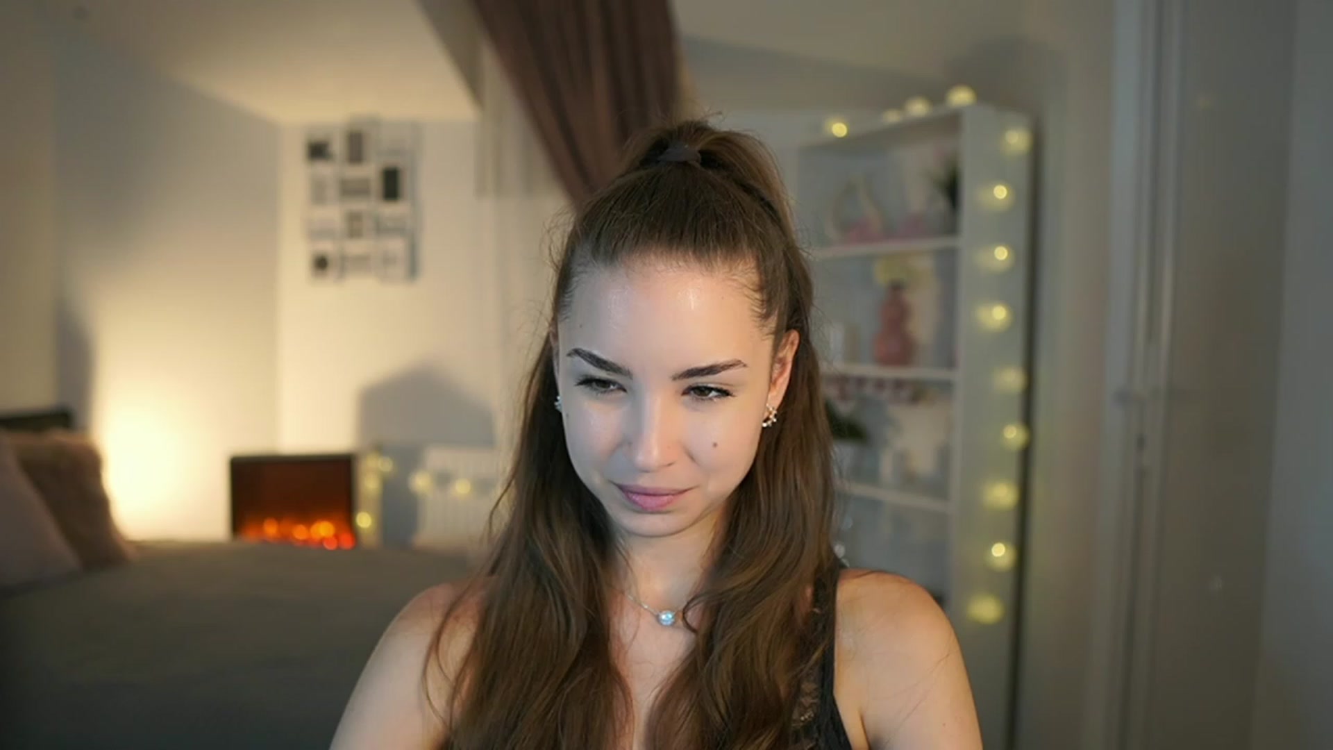 Gallery image thumbnail from Shy_jane's myfreecams stream on, 06/20/2023, 12:51 image 12 of 20