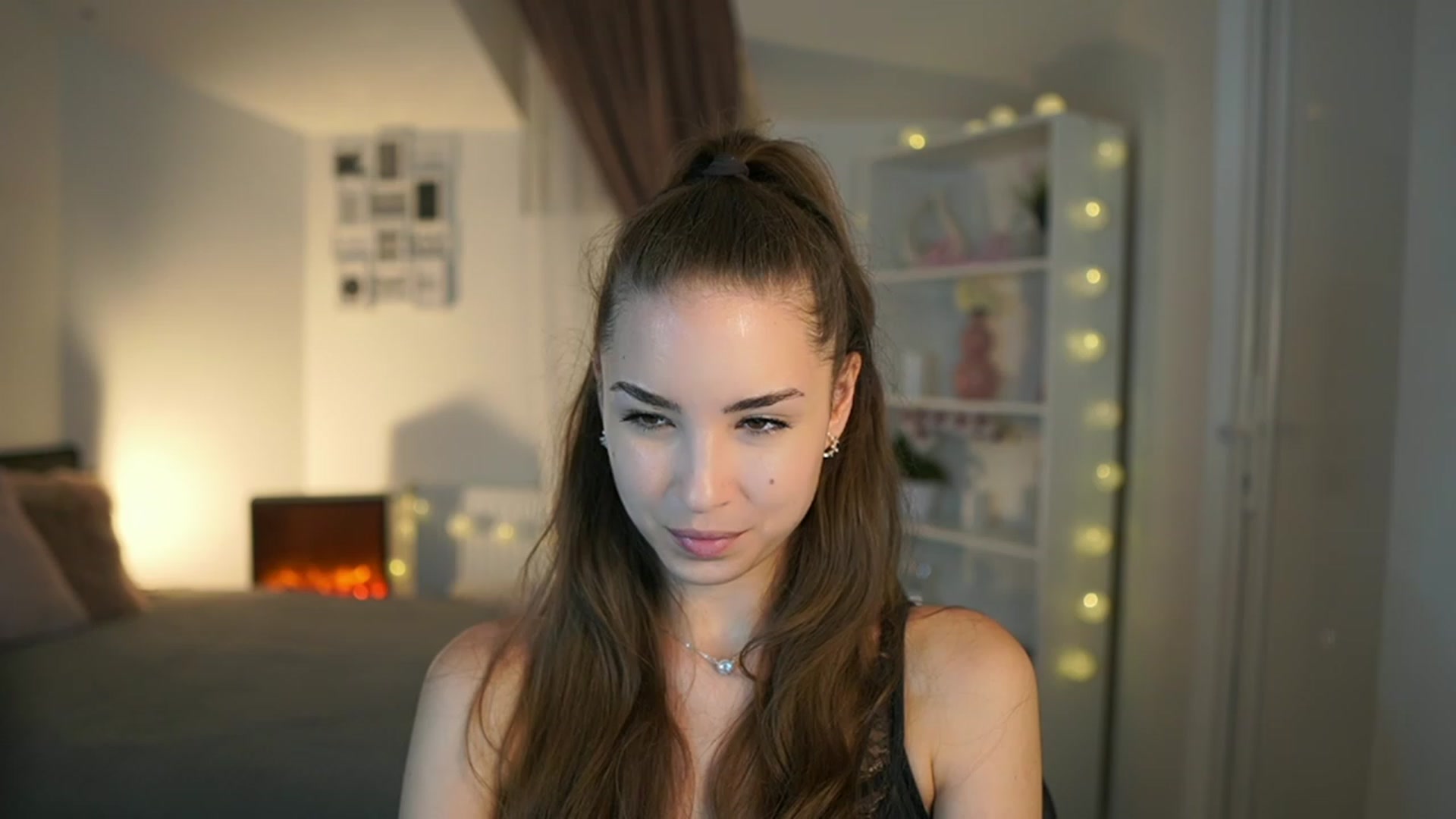 Gallery image thumbnail from Shy_jane's myfreecams stream on, 06/20/2023, 12:51 image 11 of 20