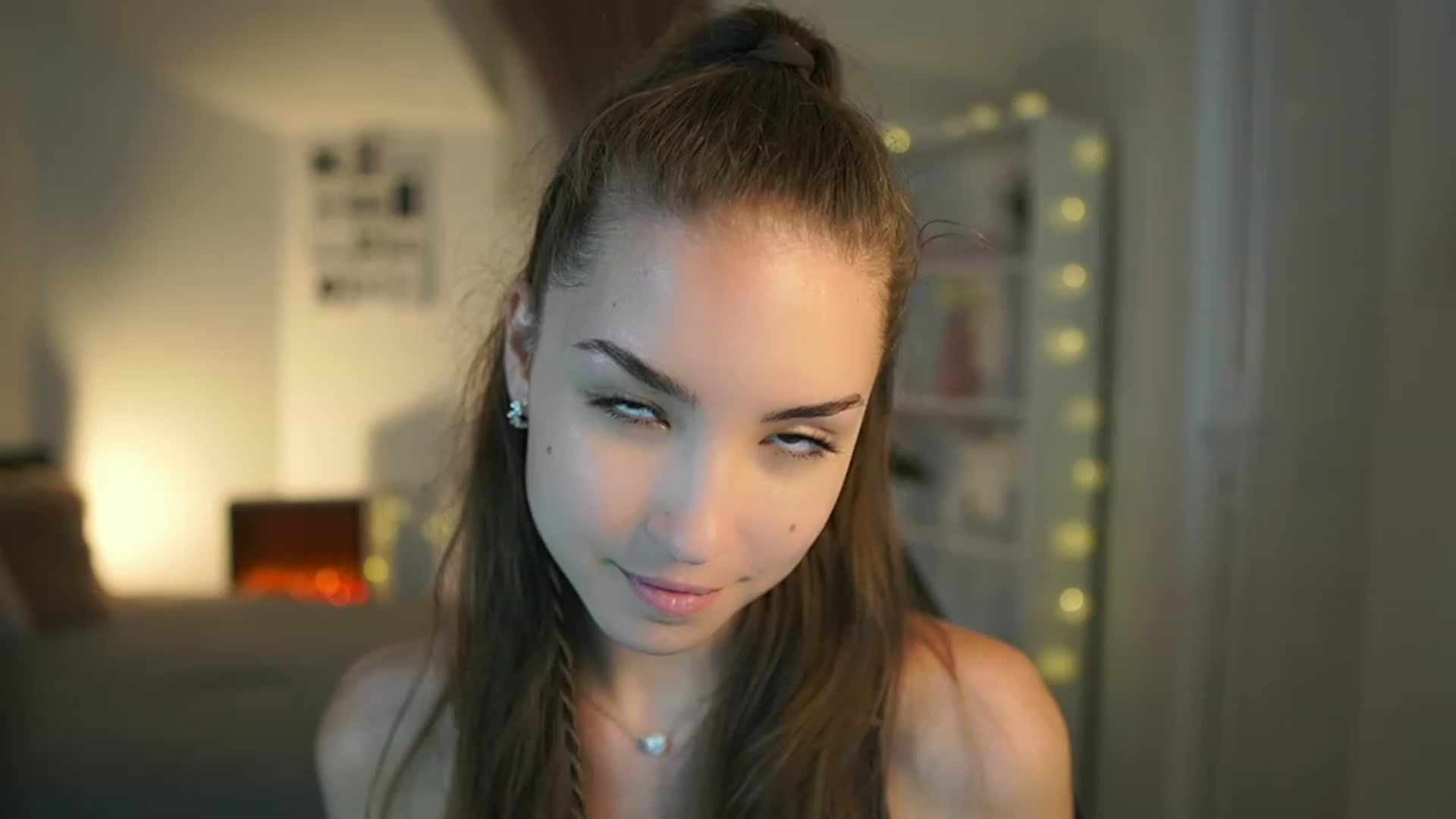 Gallery image thumbnail from Shy_jane's myfreecams stream on, 06/20/2023, 15:15 image 12 of 20