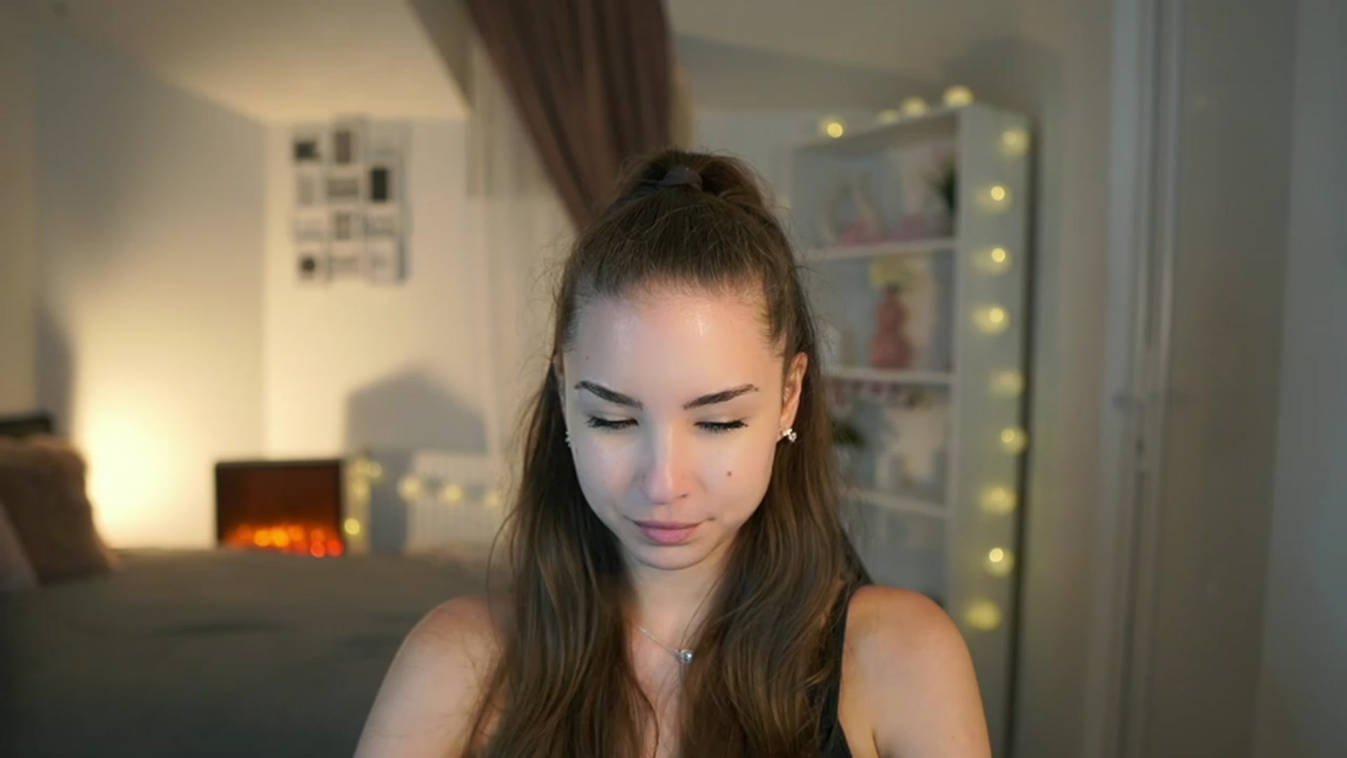 Gallery image thumbnail from Shy_jane's myfreecams stream on, 06/20/2023, 15:15 image 1 of 20