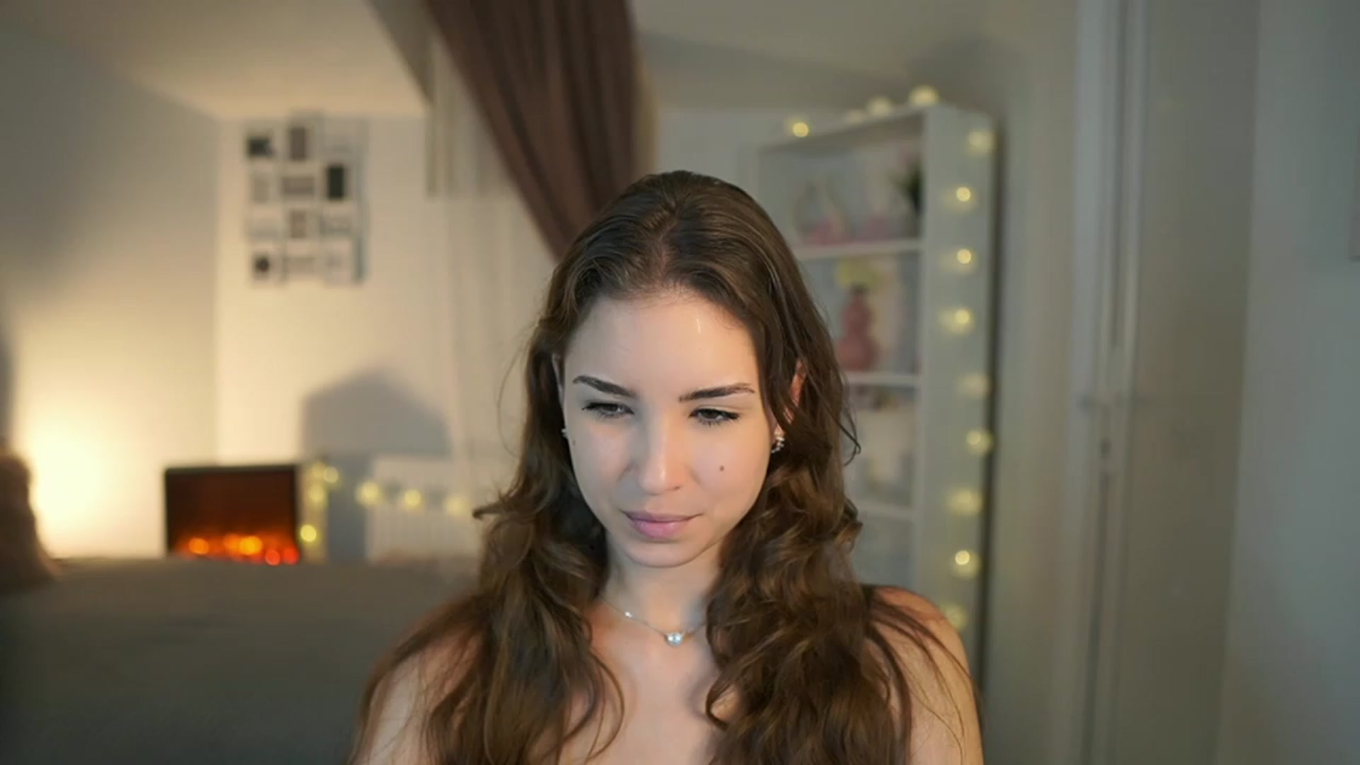 Gallery image thumbnail from Shy_jane's myfreecams stream on, 06/25/2023, 12:43 image 6 of 20