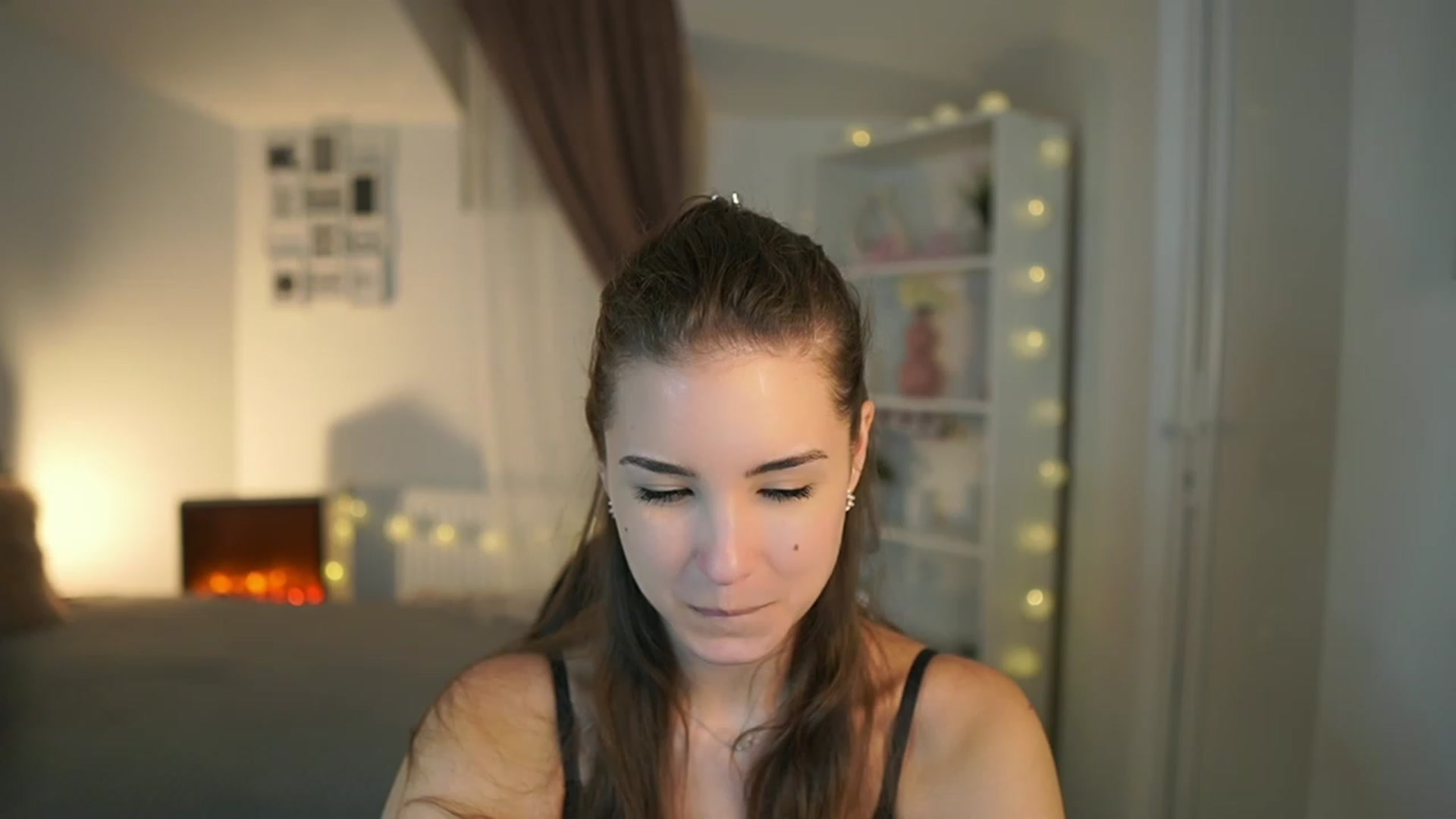 Gallery image thumbnail from Shy_jane's myfreecams stream on, 06/25/2023, 15:14 image 16 of 20