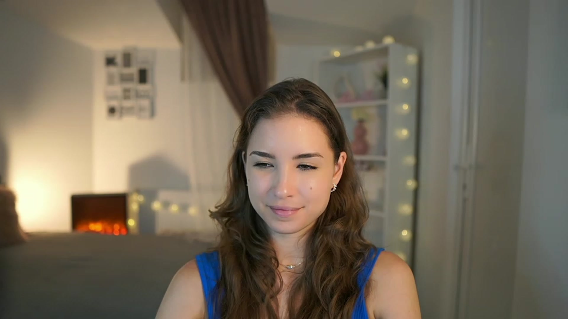 Gallery image thumbnail from Shy_jane's myfreecams stream on, 06/25/2023, 15:14 image 4 of 20