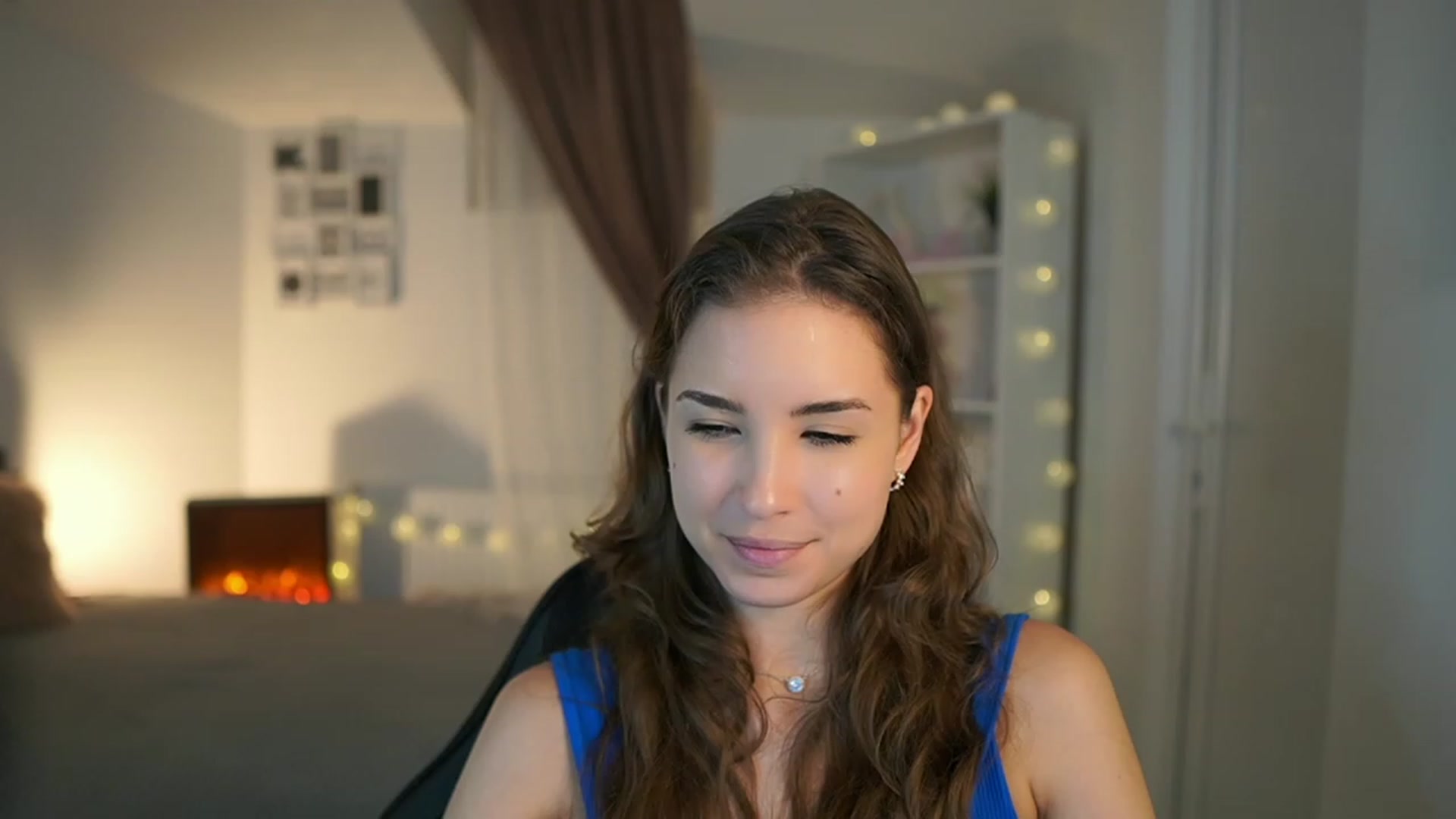 Gallery image thumbnail from Shy_jane's myfreecams stream on, 06/25/2023, 15:14 image 3 of 20
