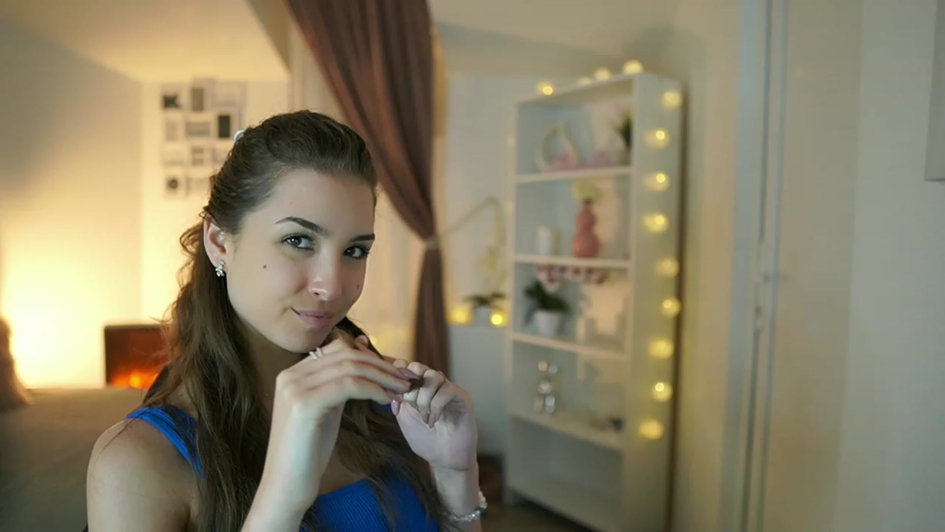 Gallery image thumbnail from Shy_jane's myfreecams stream on, 06/25/2023, 17:29 image 2 of 20