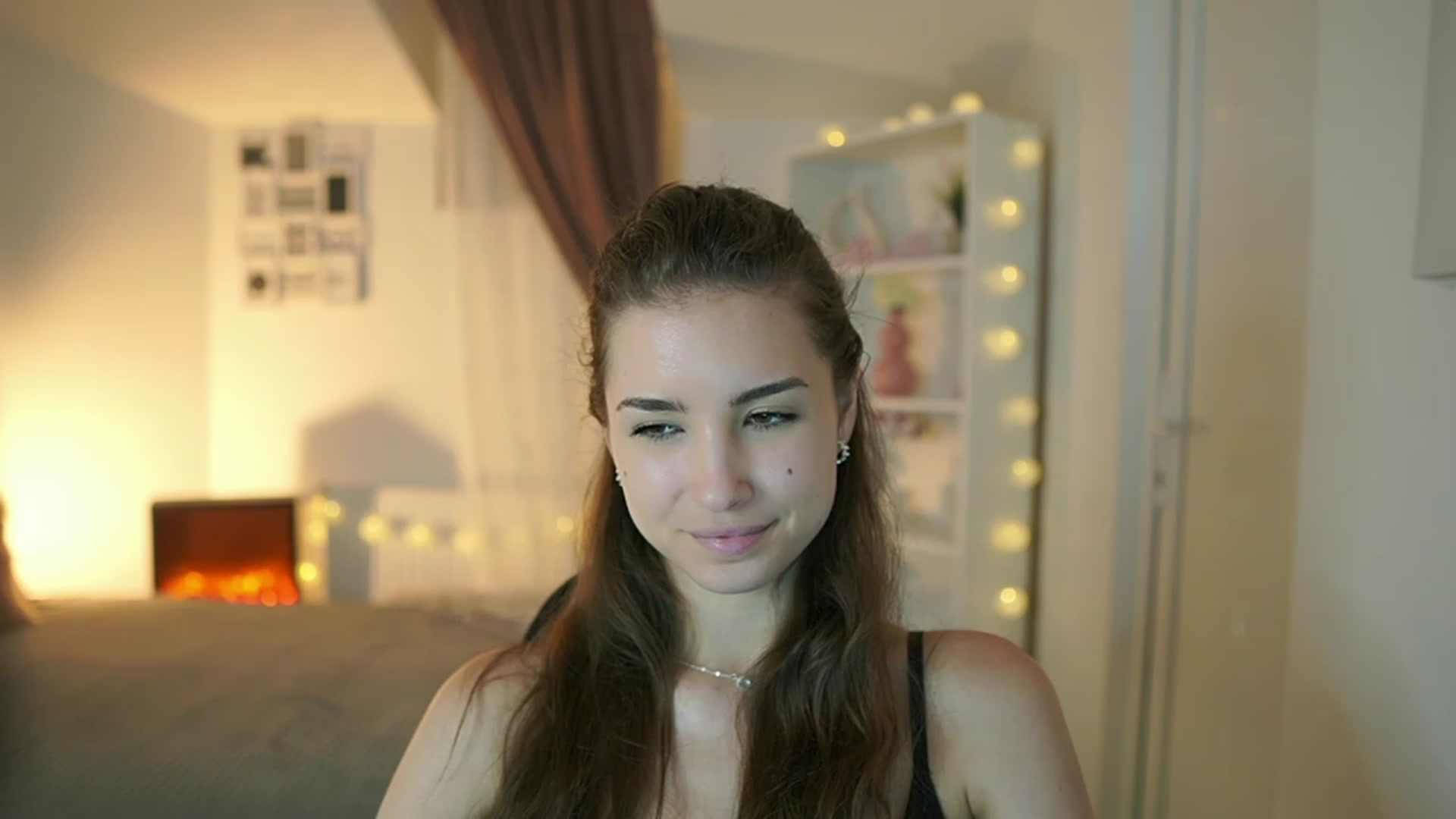 Gallery image thumbnail from Shy_jane's myfreecams stream on, 06/25/2023, 17:29 image 17 of 20