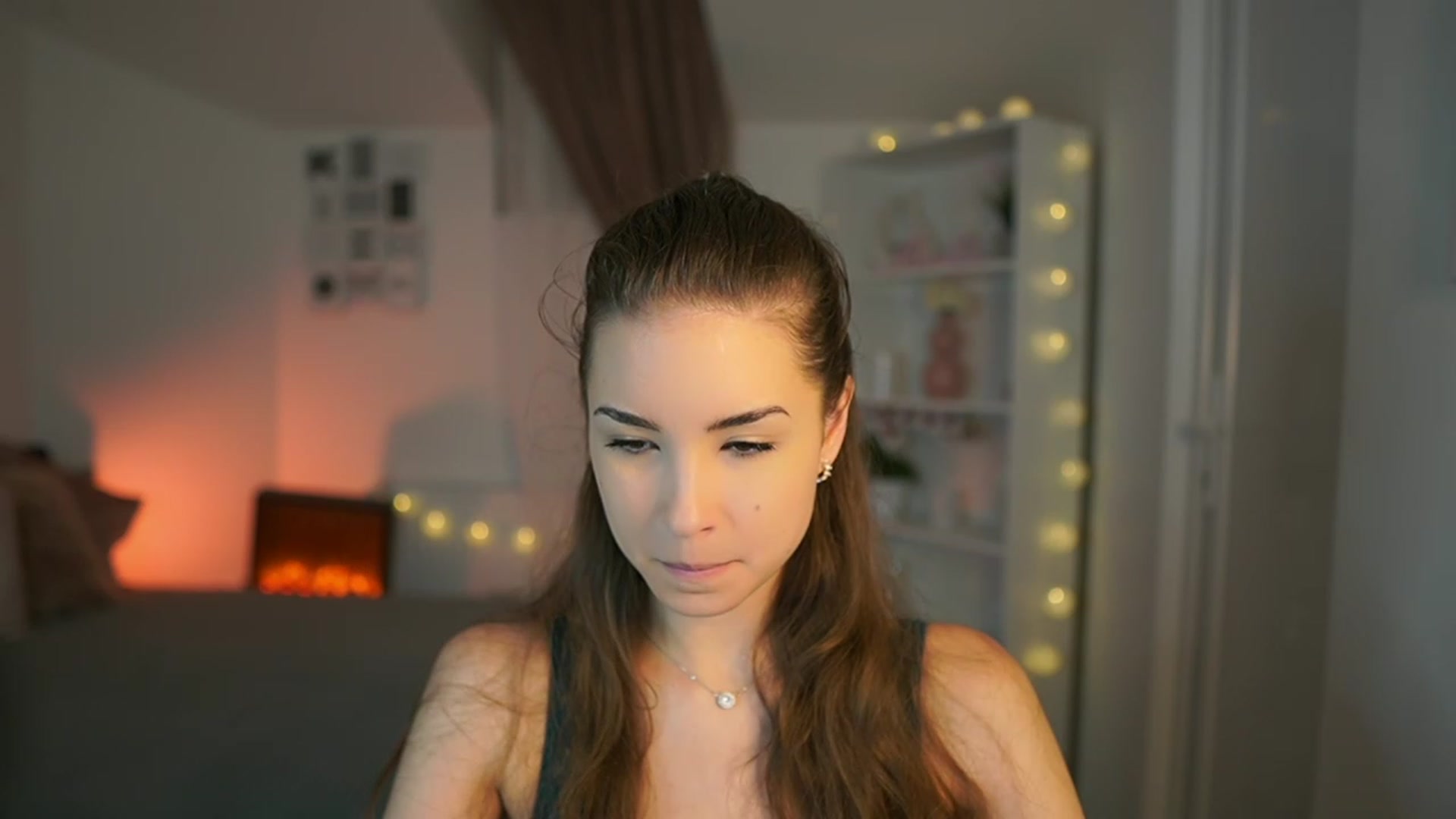 Gallery image thumbnail from Shy_jane's myfreecams stream on, 06/26/2023, 09:34 image 18 of 20