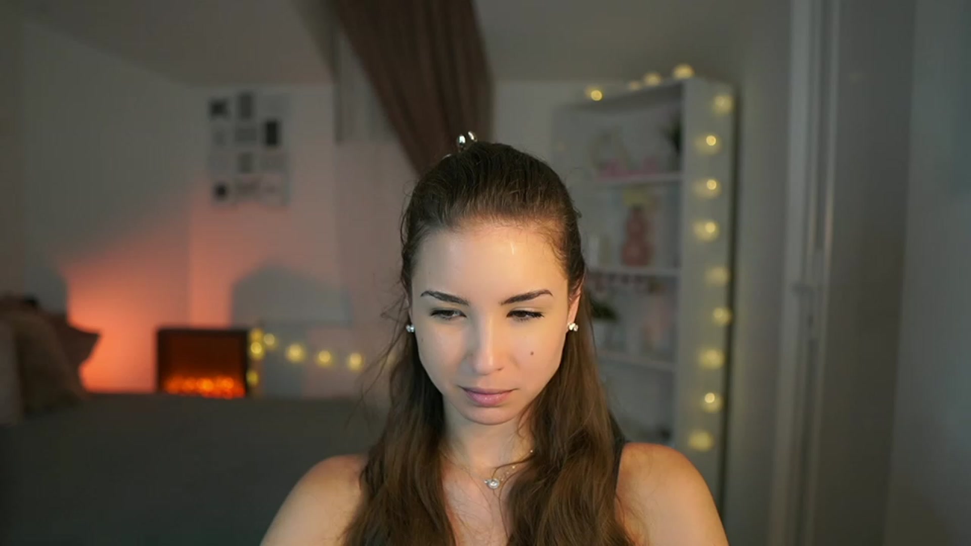 Gallery image thumbnail from Shy_jane's myfreecams stream on, 06/26/2023, 13:44 image 1 of 20