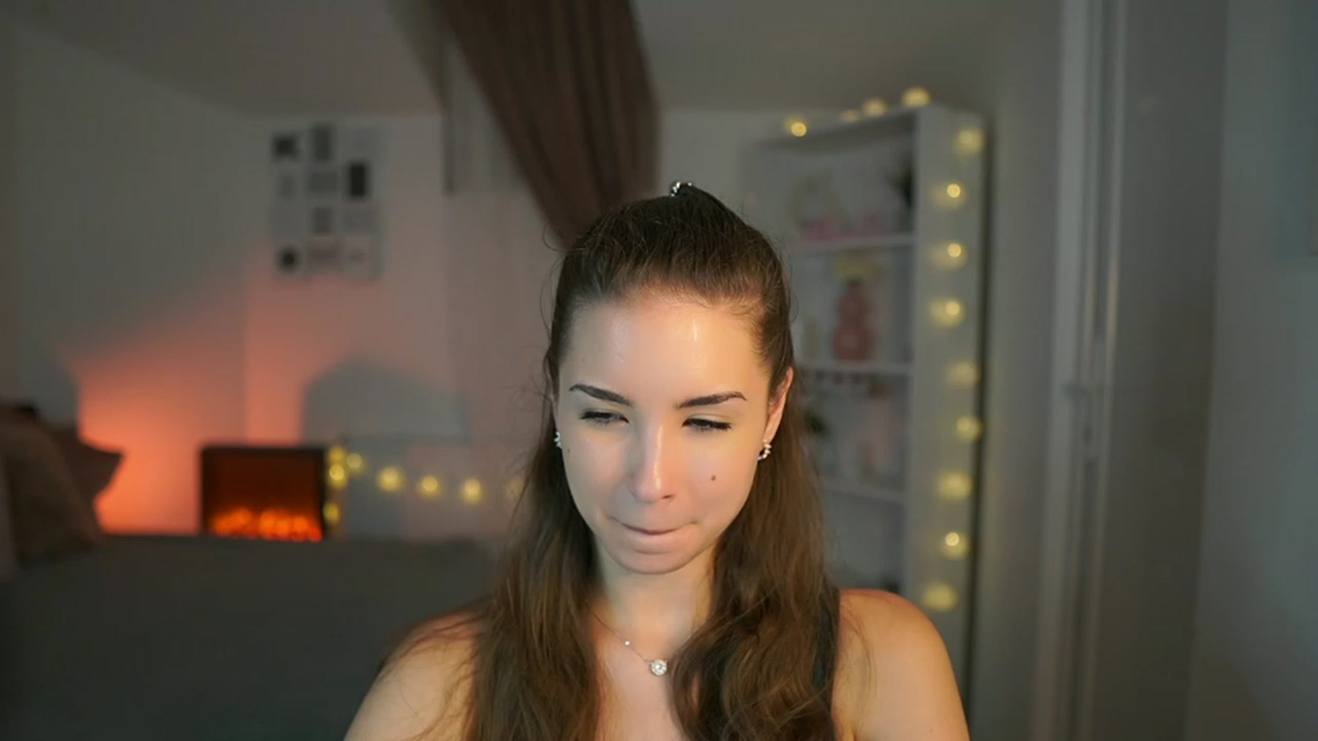 Gallery image thumbnail from Shy_jane's myfreecams stream on, 06/26/2023, 17:39 image 20 of 20