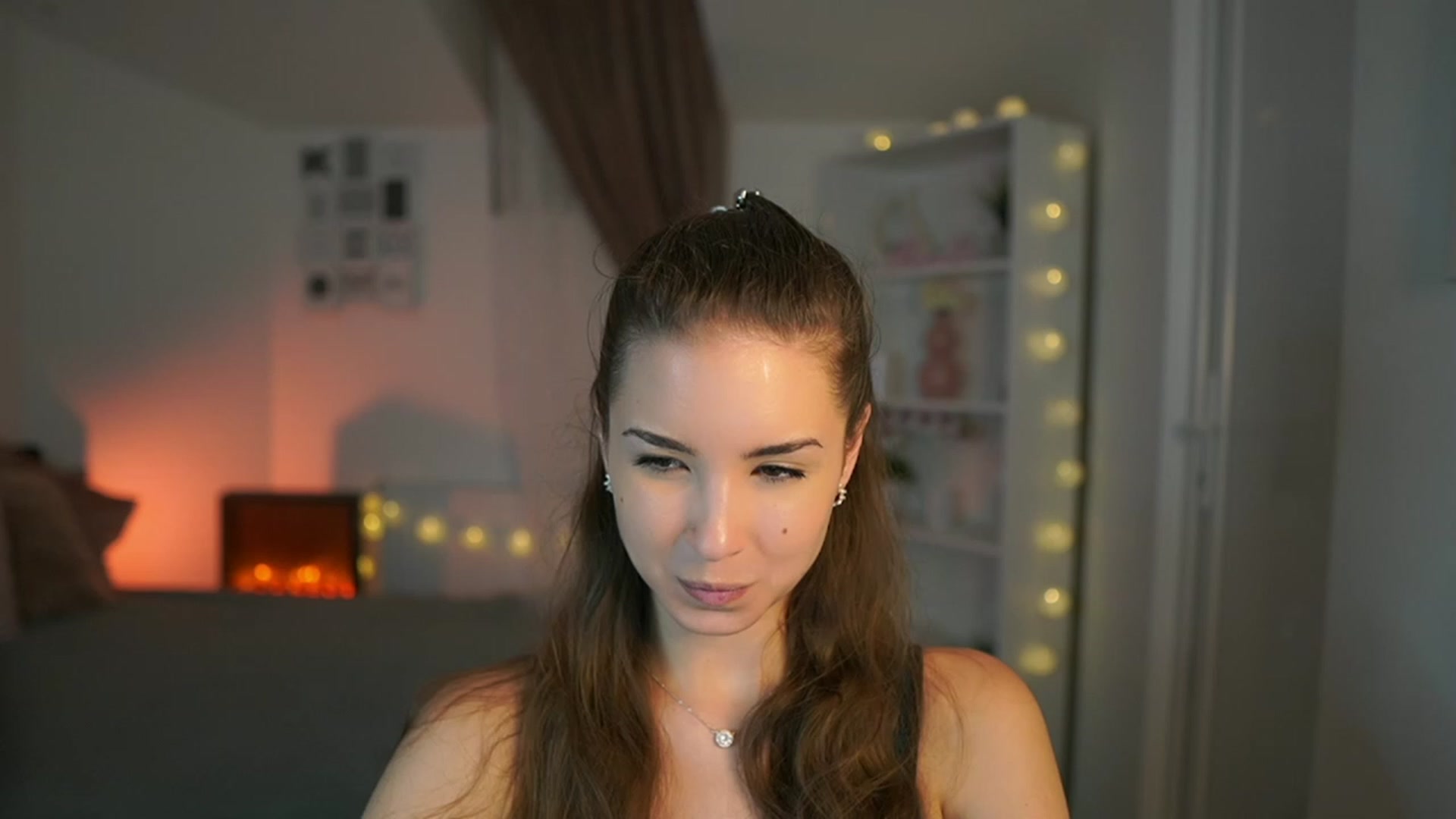 Gallery image thumbnail from Shy_jane's myfreecams stream on, 06/26/2023, 17:39 image 2 of 20