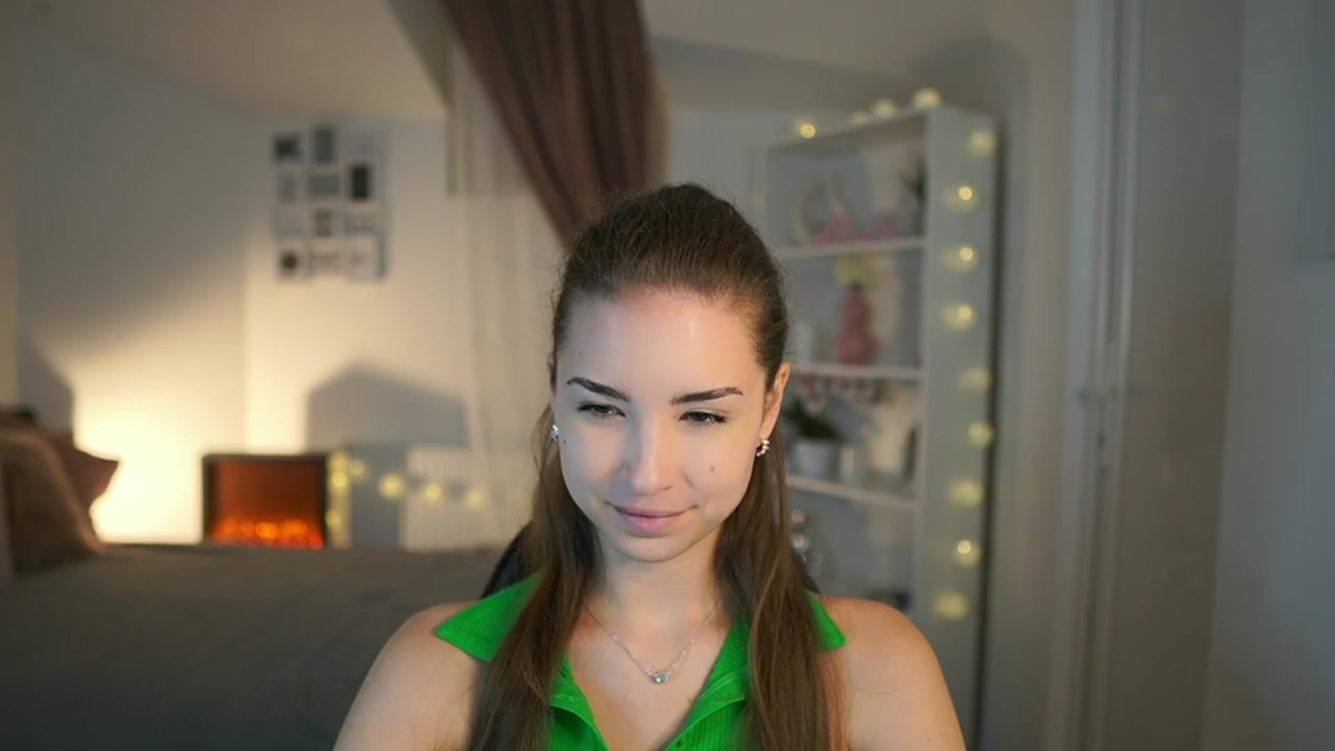 Gallery image thumbnail from Shy_jane's myfreecams stream on, 06/29/2023, 10:20 image 6 of 20