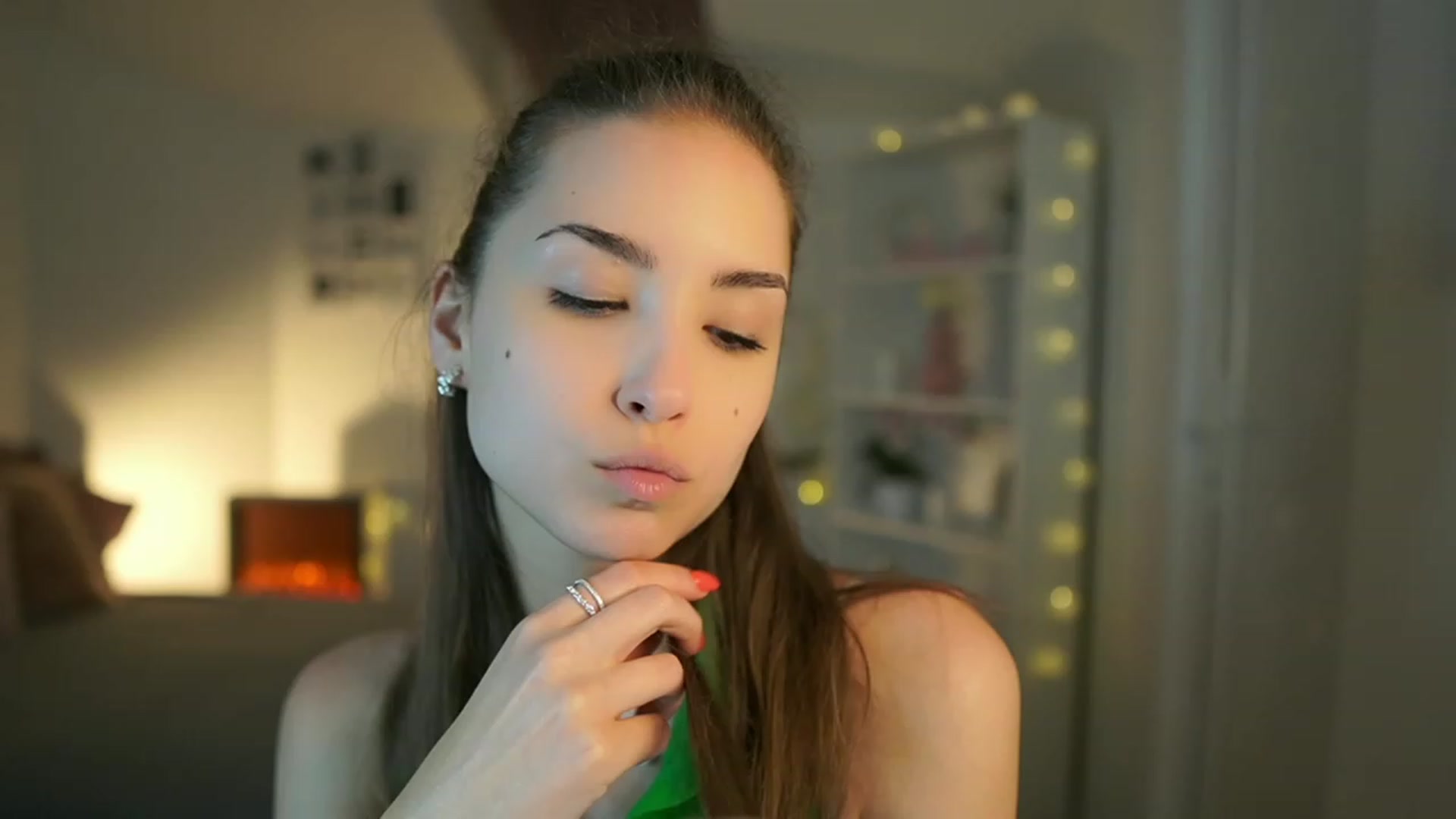 Gallery image thumbnail from Shy_jane's myfreecams stream on, 06/29/2023, 15:31 image 11 of 20