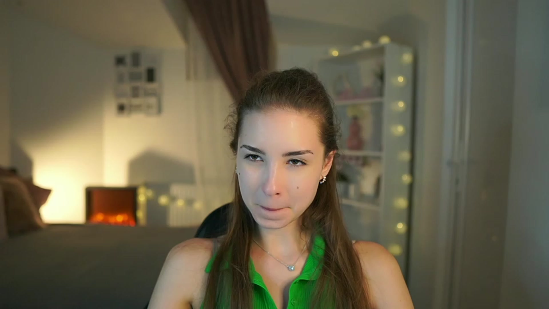 Gallery image thumbnail from Shy_jane's myfreecams stream on, 06/29/2023, 15:31 image 9 of 20