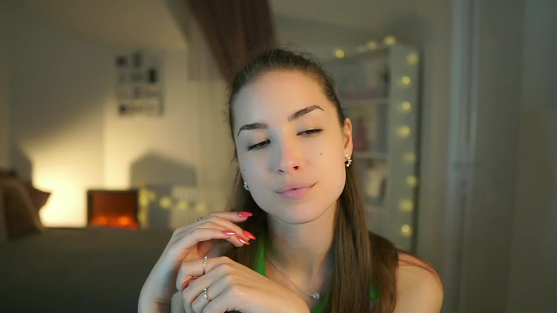 Gallery image thumbnail from Shy_jane's myfreecams stream on, 06/29/2023, 15:31 image 14 of 20