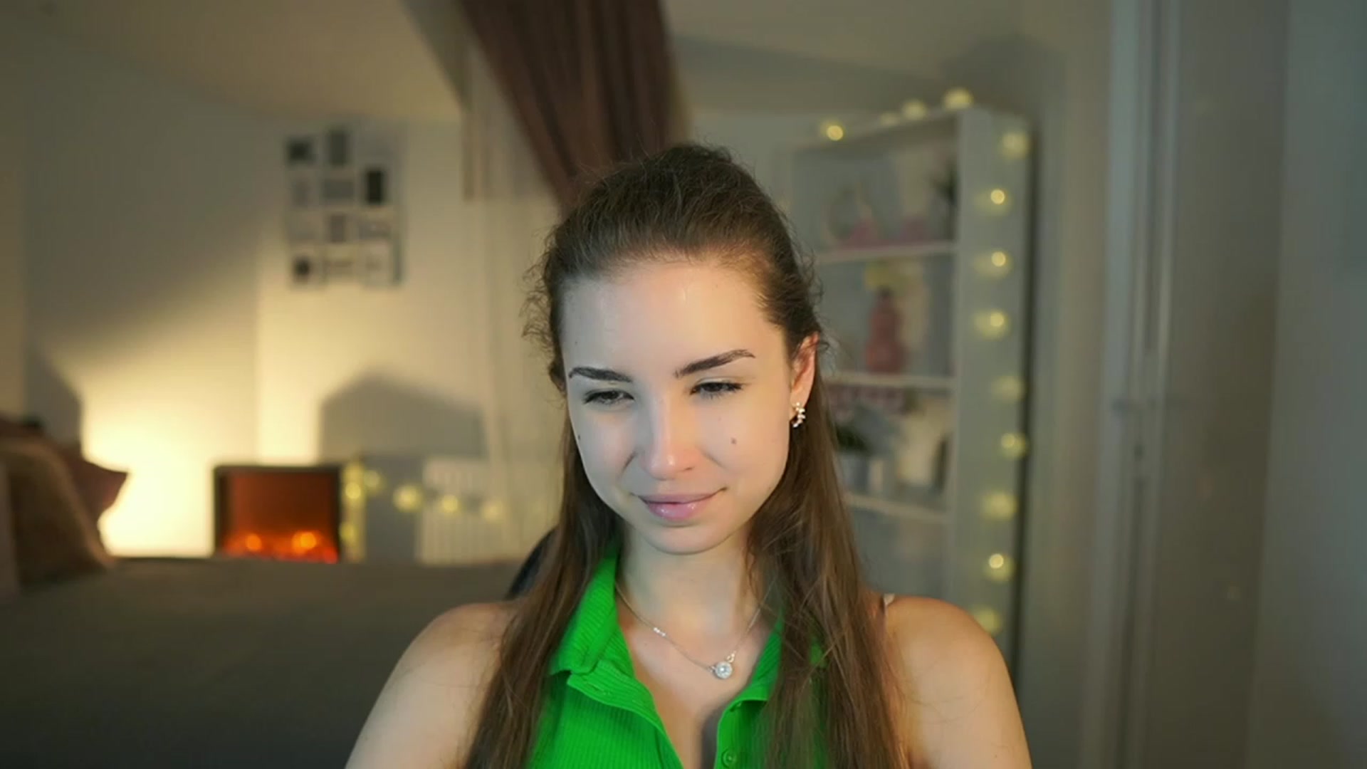 Gallery image thumbnail from Shy_jane's myfreecams stream on, 06/29/2023, 15:31 image 3 of 20