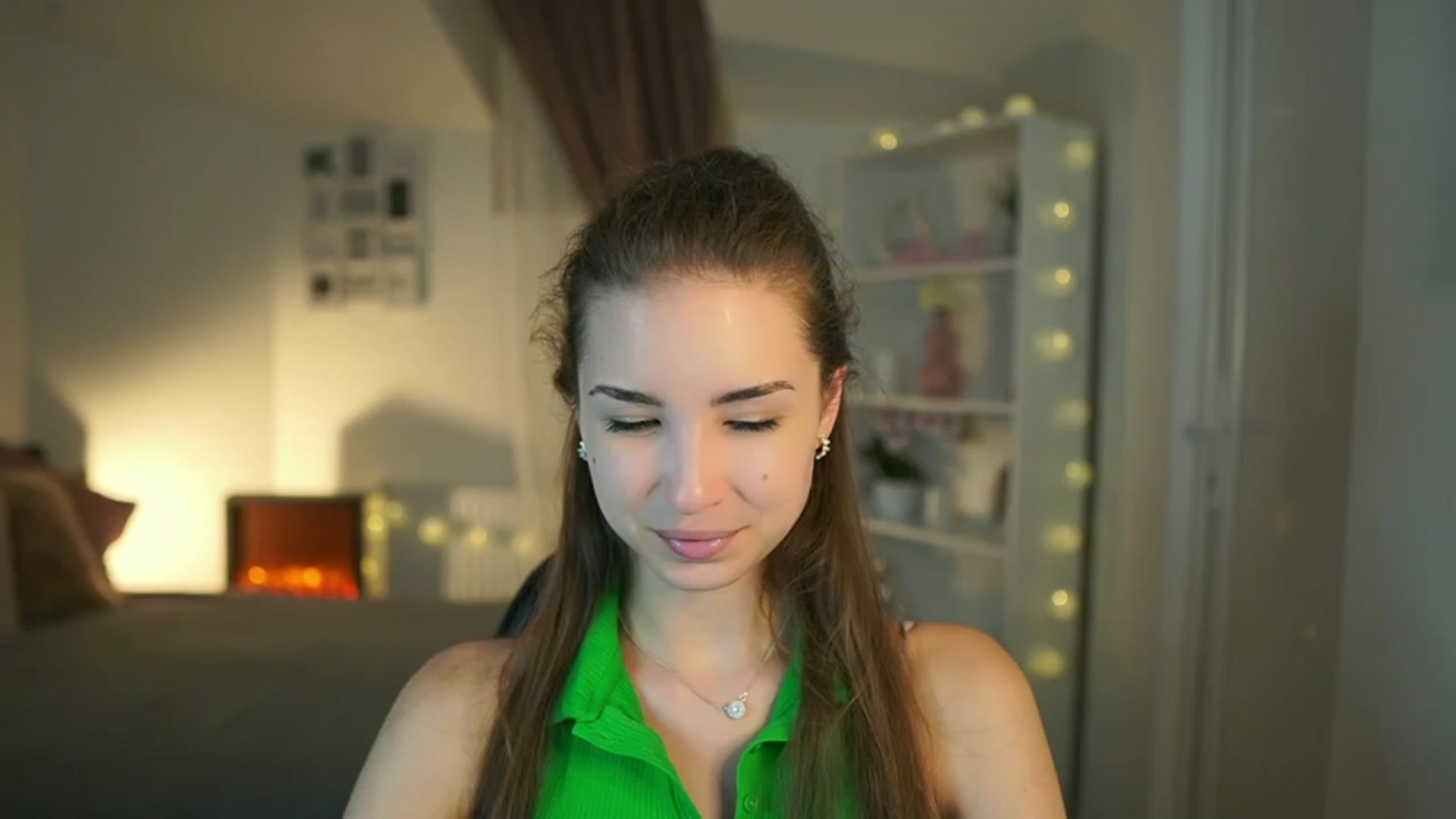 Gallery image thumbnail from Shy_jane's myfreecams stream on, 06/29/2023, 15:31 image 5 of 20