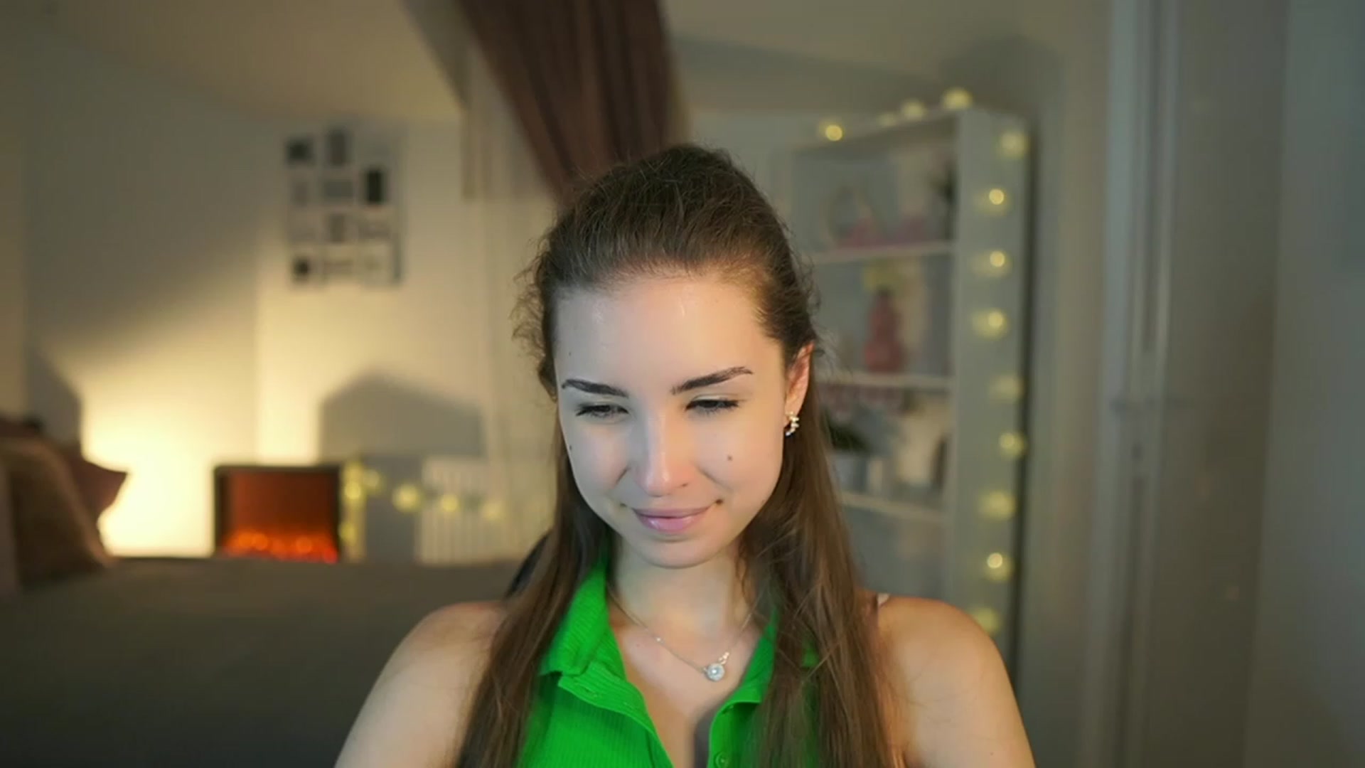 Gallery image thumbnail from Shy_jane's myfreecams stream on, 06/29/2023, 15:31 image 1 of 20