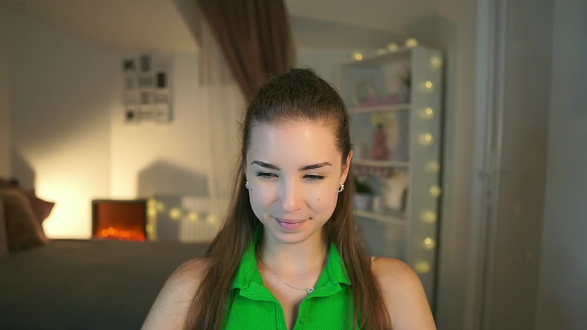 Gallery image thumbnail from Shy_jane's myfreecams stream on, 06/29/2023, 15:50 image 18 of 20